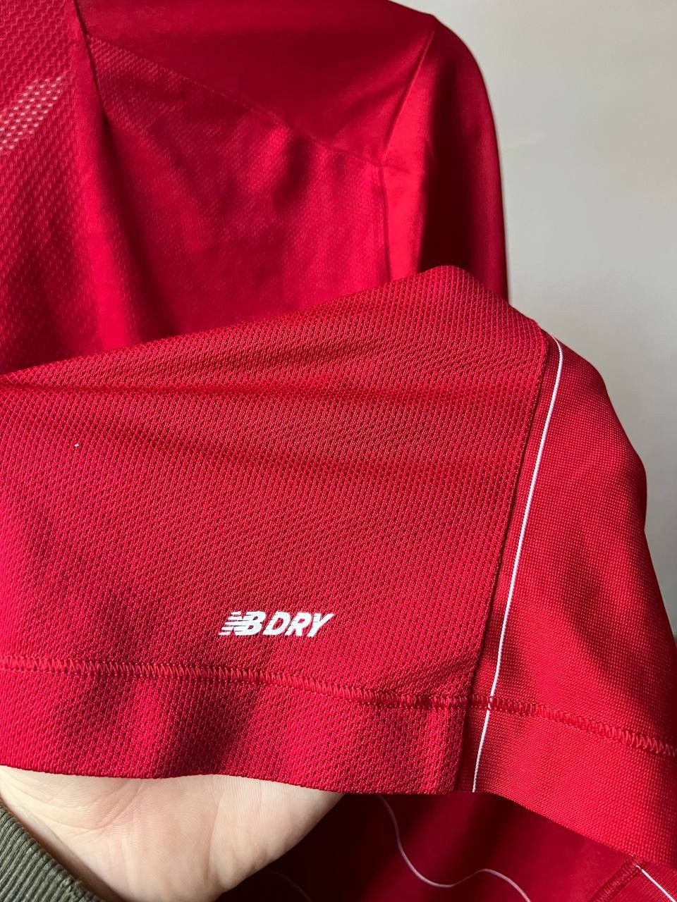 New Balance 2019/20 LIVERPOOL FC HOME SOCCER JERSEY FOOTBALL SHIRT SZ M Size US M / EU 48-50 / 2 - 15 Thumbnail