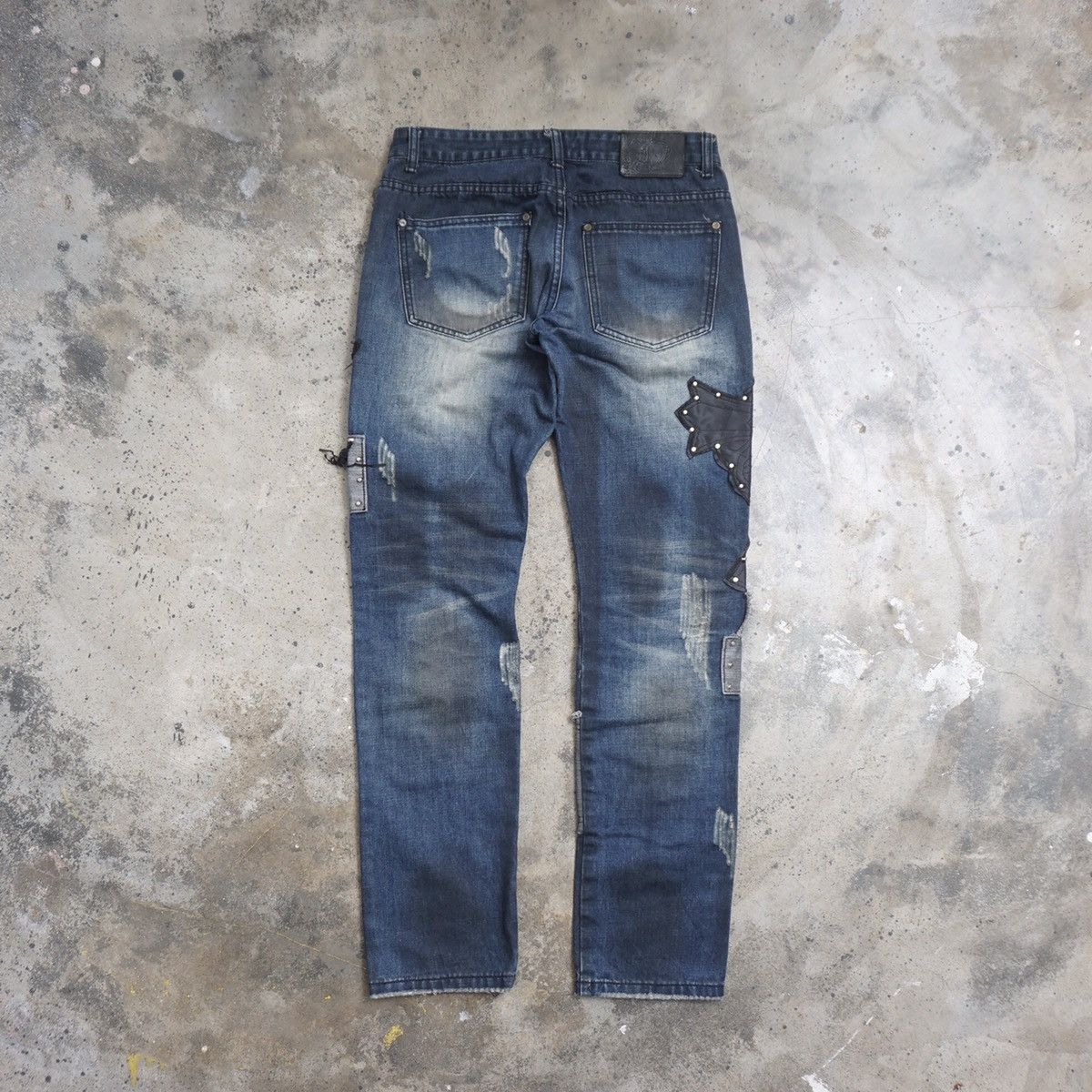 Hysteric Glamour Sosoo distressed Cross studded Jeans Size US 32 / EU 48 - 9 Thumbnail