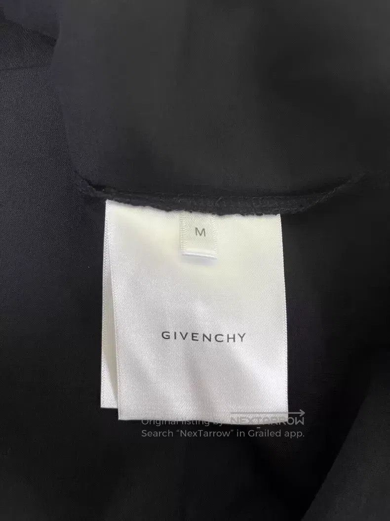 Givenchy Givenchy Letter Print Round Neck Short Sleeve T-Shirt Size US M / EU 48-50 / 2 - 5 Thumbnail