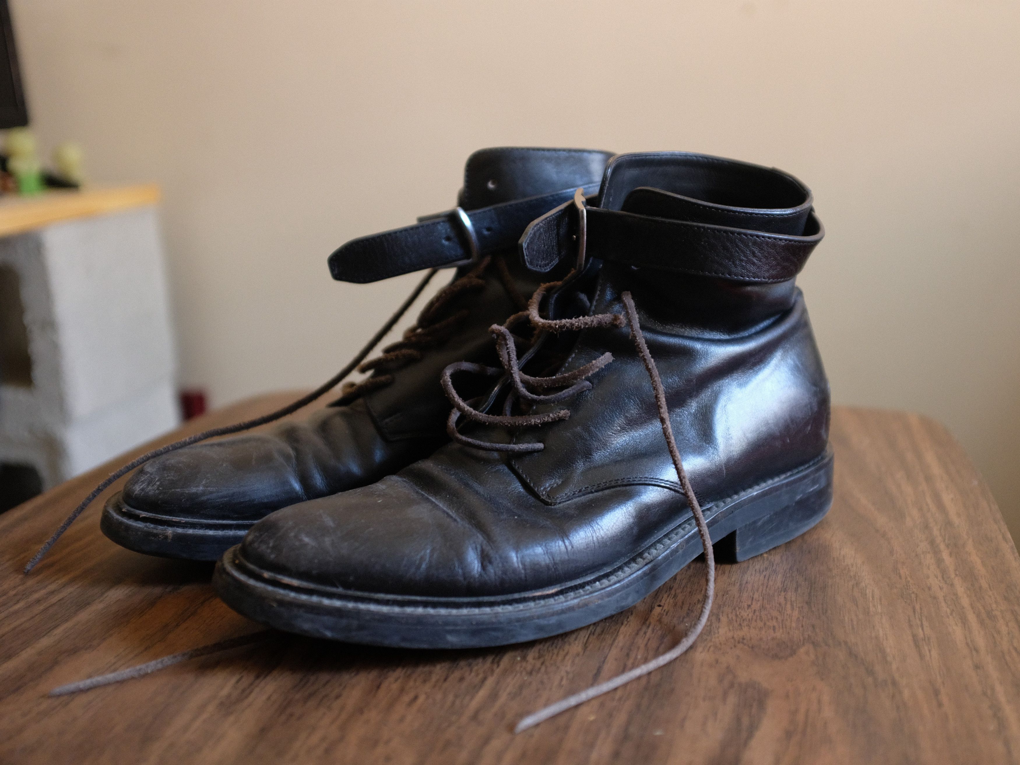 Saint Laurent Paris SAINT LAURENT Size 8 Black Leather Ankle Strap Boots Size US 8 / EU 41 - 2 Thumbnail