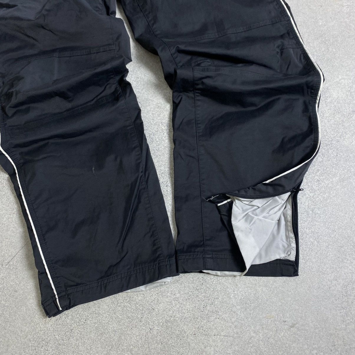 Nike Vintage Nike Track Pants Big Logo Size US 36 / EU 52 - 4 Thumbnail