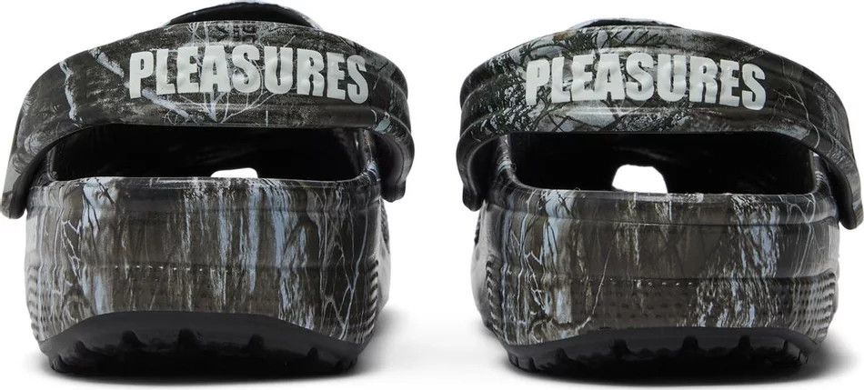 image of Pleasures Skeleton Realtree Edge Camo Crocs Shoes, Men's (Size 6)