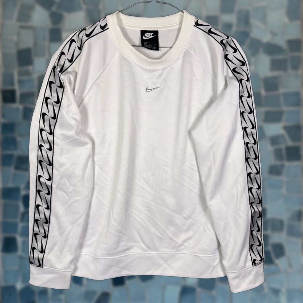 Nike Nike Sweatshirt Womens M Center Check Double Logo Tape Crewneck Pullover BV3443 Size M / US 6-8 / IT 42-44 - 1 Thumbnail