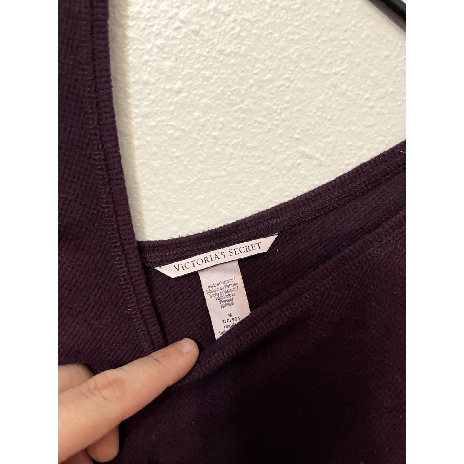 Victoria's Secret Victoria's Secret Tank Top Maroon Women’s Size M Short Sleeve Sleeveless Ribbed PINK Casual Basic Cotton Polyester Shirt Womens Size M / US 6-8 / IT 42-44 - 3 Thumbnail