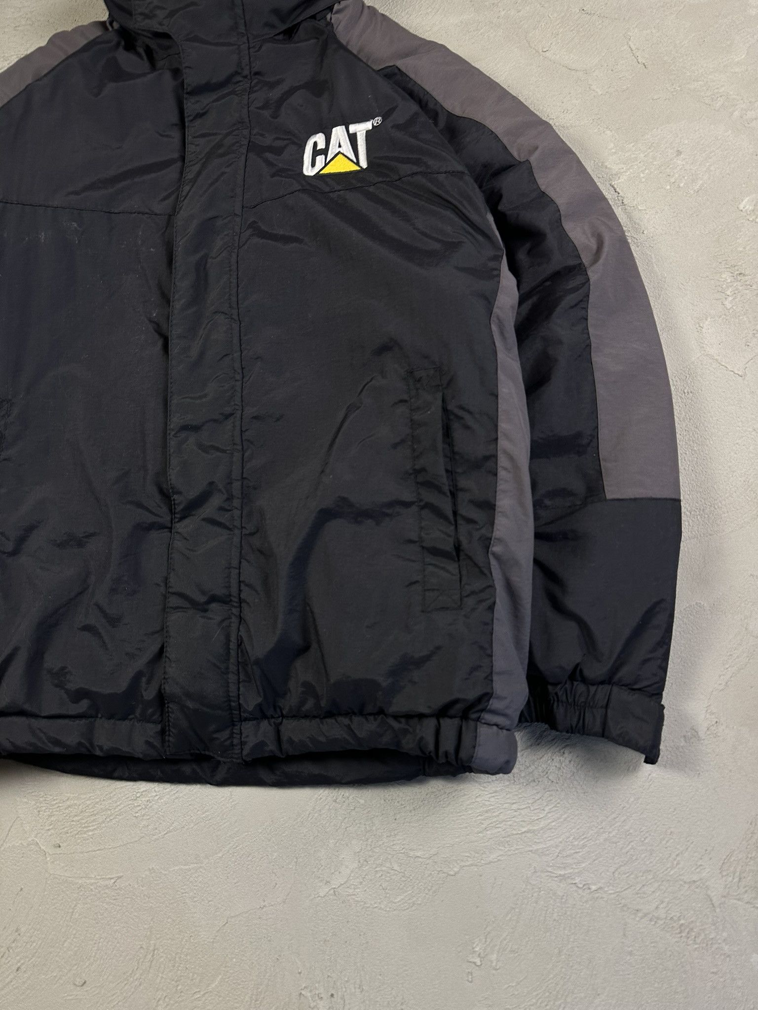 Caterpillar Vintage Caterpillar CAT Boxy Nylon Workwear Jacket Size US L / EU 52-54 / 3 - 5 Thumbnail