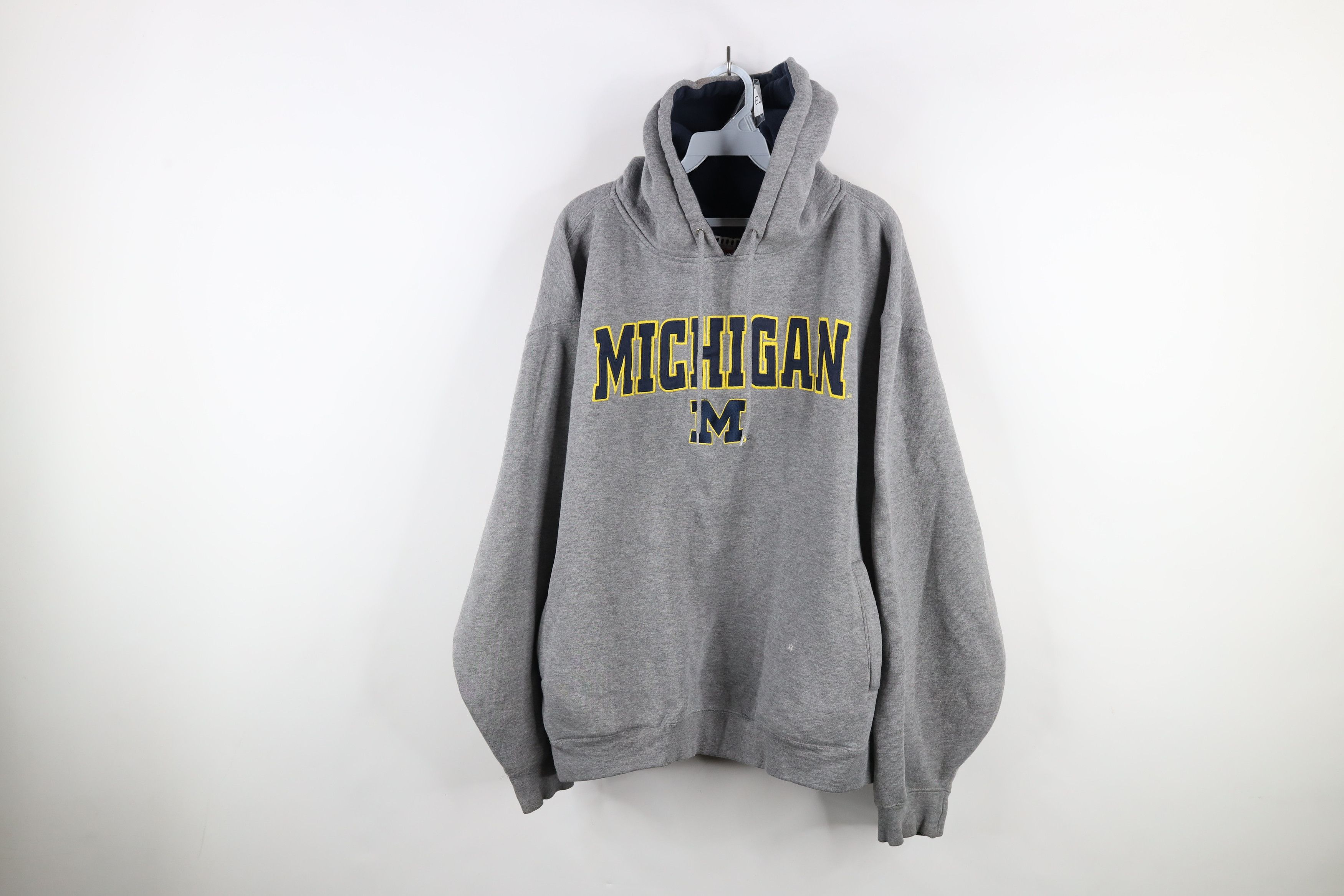 Vintage Vintage 90s Heavyweight University of Michigan Hoodie Gray Size US XXL / EU 58 / 5 - 1 Thumbnail