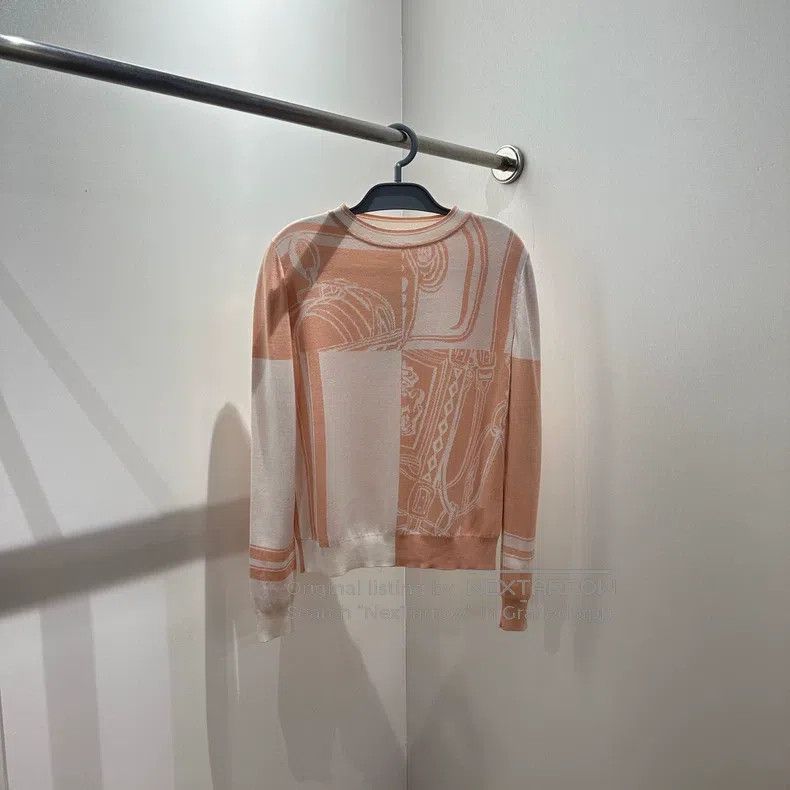 Hermes Hermes Pink and White Colorblocked Knit Short Sleeve Size XS / US 0-2 / IT 36-38 - 1 Thumbnail