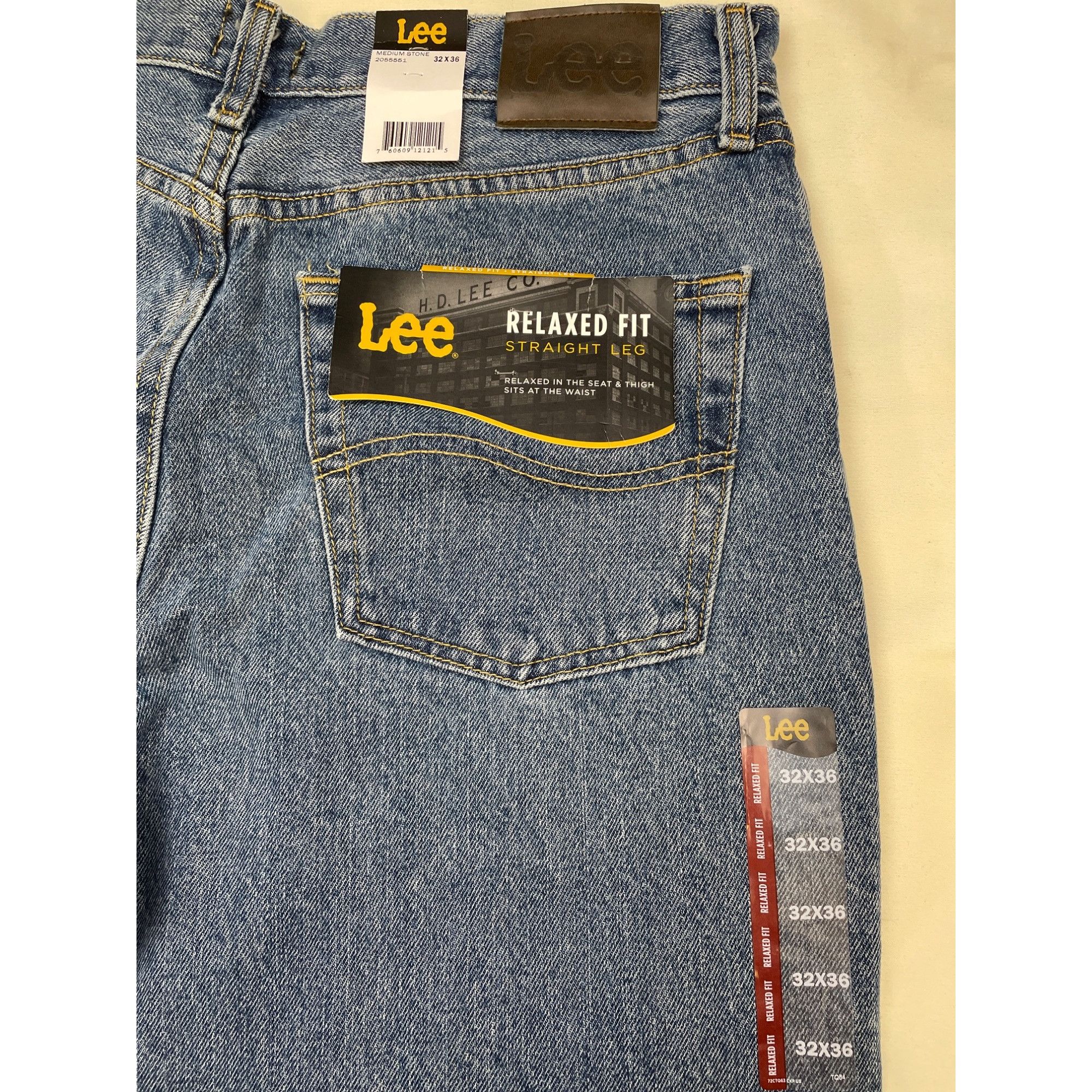 Lee Lee Men's Blue Jeans Relaxed Fit Straight Size 32W x 36L SKU Size US 32 / EU 48 - 3 Thumbnail