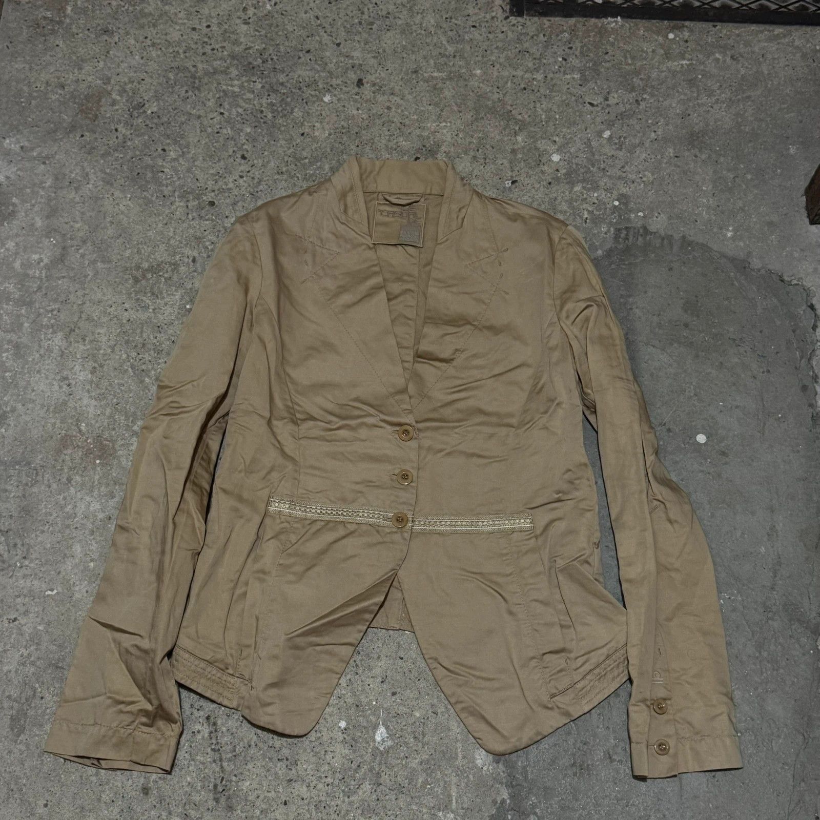 Marithe + Francois Girbaud Marithe François Girbaud blazer back buttons up Size M / US 6-8 / IT 42-44 - 1 Thumbnail