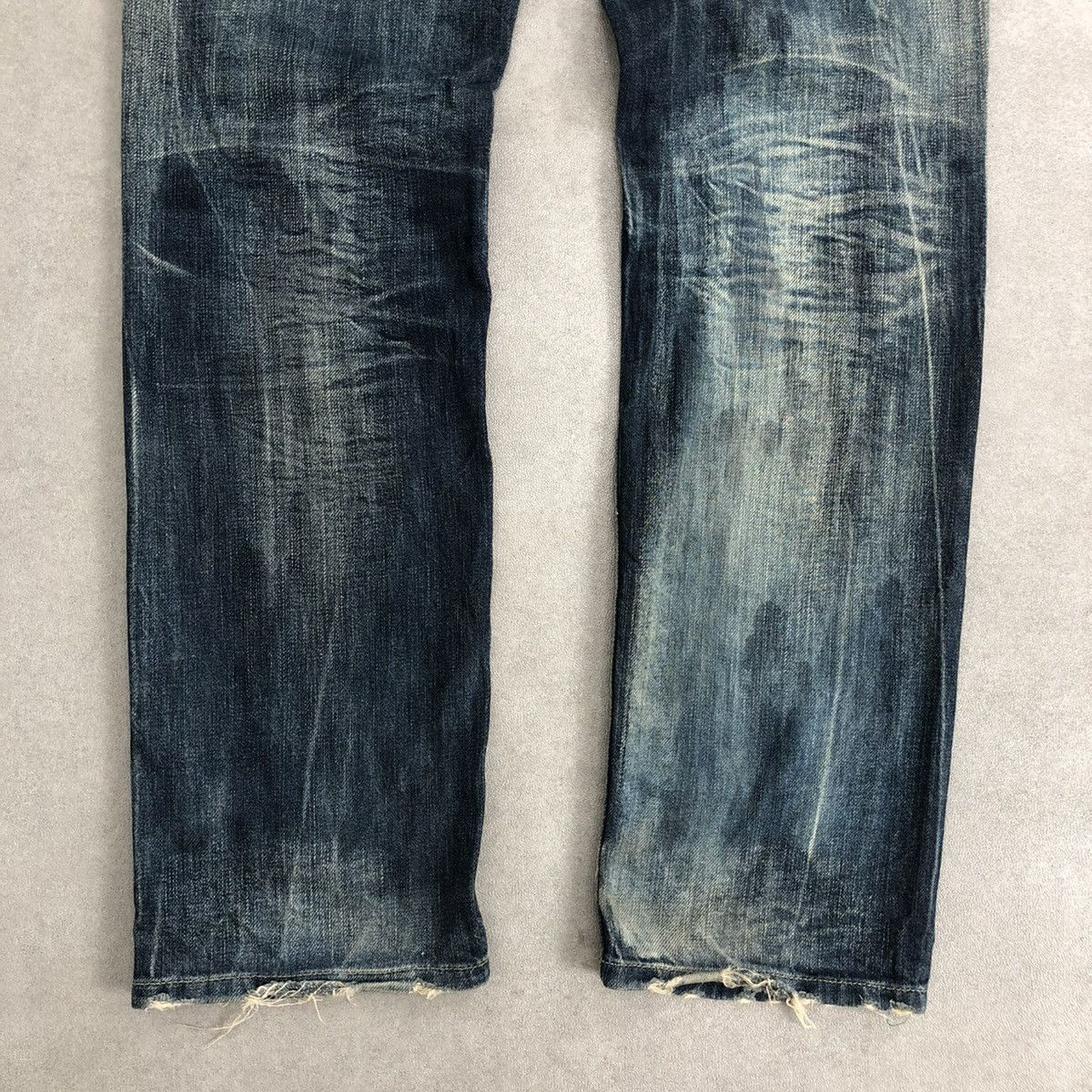 Diesel × If Six Was Nine × Le Grande Bleu (L.G.B.) 🇮🇹 2000s Diesel Industry Koolter Distressed Faded Jeans Size US 29 - 18 Thumbnail