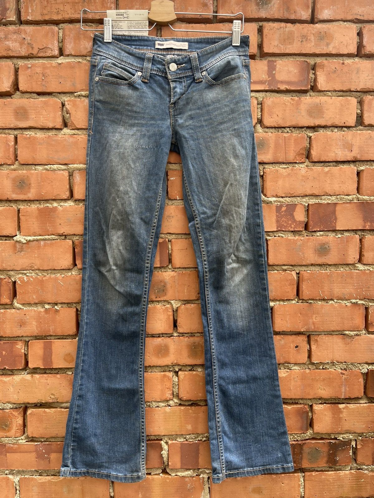 Levi's M Levi’s Flared Bootcut Demi Curve Denim Jeans dirty look Size 28" / US 6 / IT 42 - 1 Thumbnail