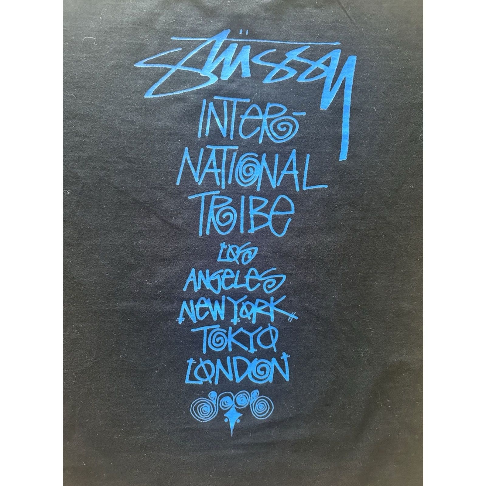 Vintage VINTAGE Stussy T-Shirt Mens XL Black Blue Tribal International Crew Neck Short Sleeve Logo Cotton Regular Chest 23” 28.75” 2020-2029 Size US XL / EU 56 / 4 - 3 Thumbnail
