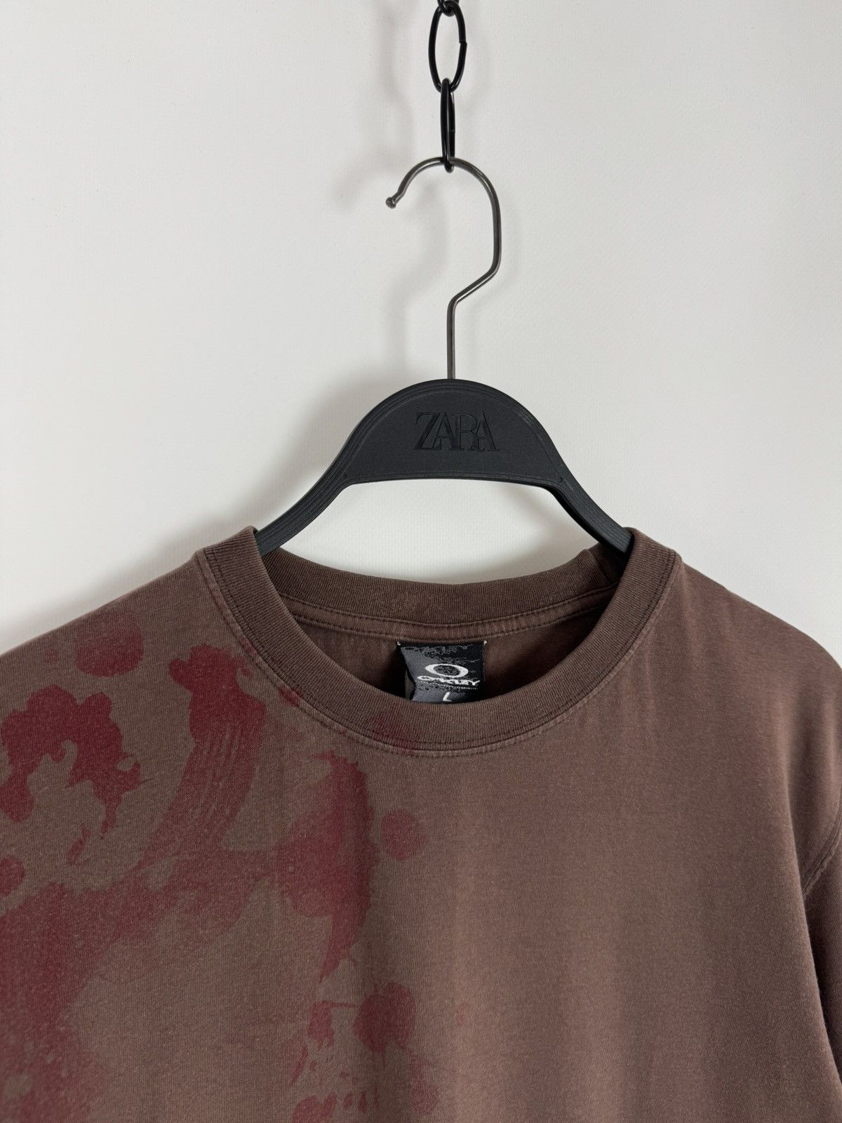 Vintage Y2K Vintage Distressed Oakley Face Graphic Brown T-Shirt Size US L / EU 52-54 / 3 - 4 Thumbnail
