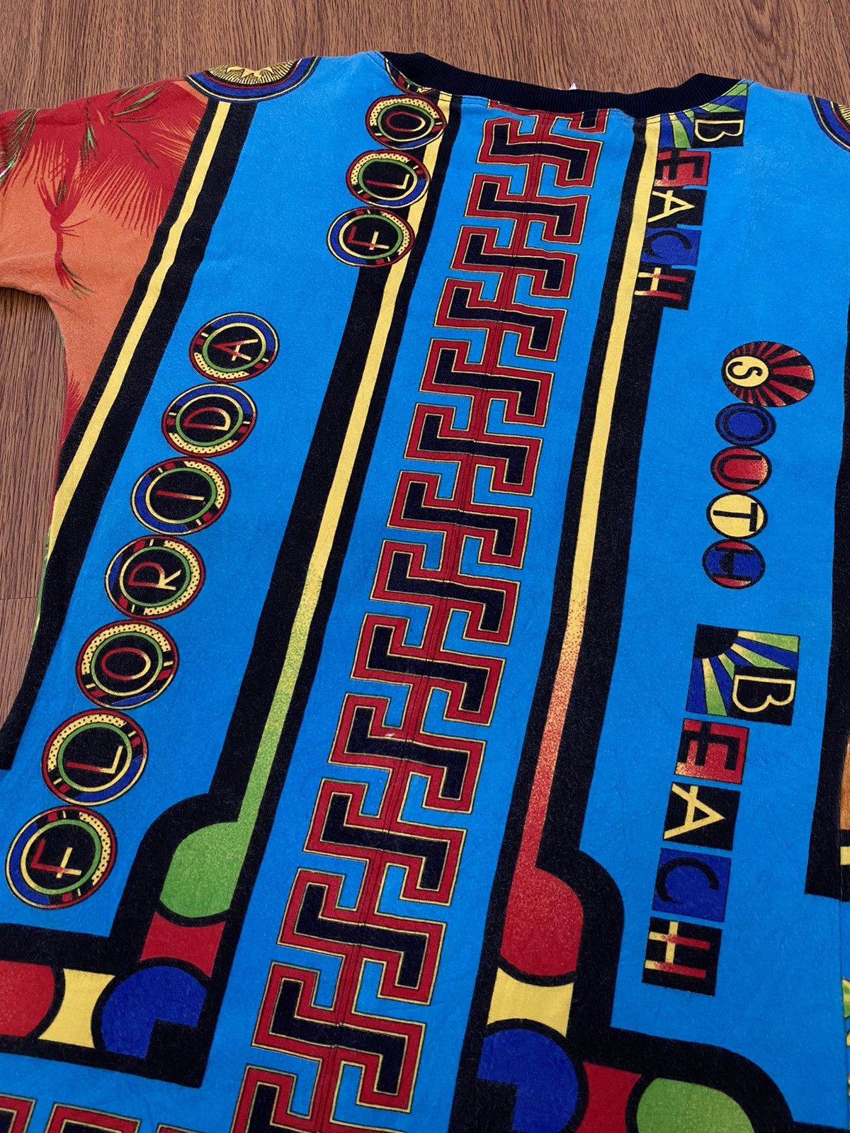 Versace Istante Versace all over printed t-shirt Size US S / EU 44-46 / 1 - 5 Thumbnail