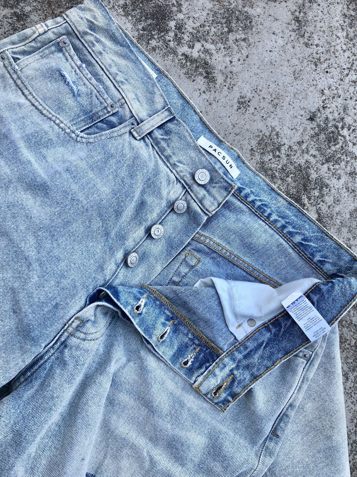 Pacsun VINTAGE LOOSE PACSUN DISTRESSED DENIM Size US 35 - 4 Thumbnail