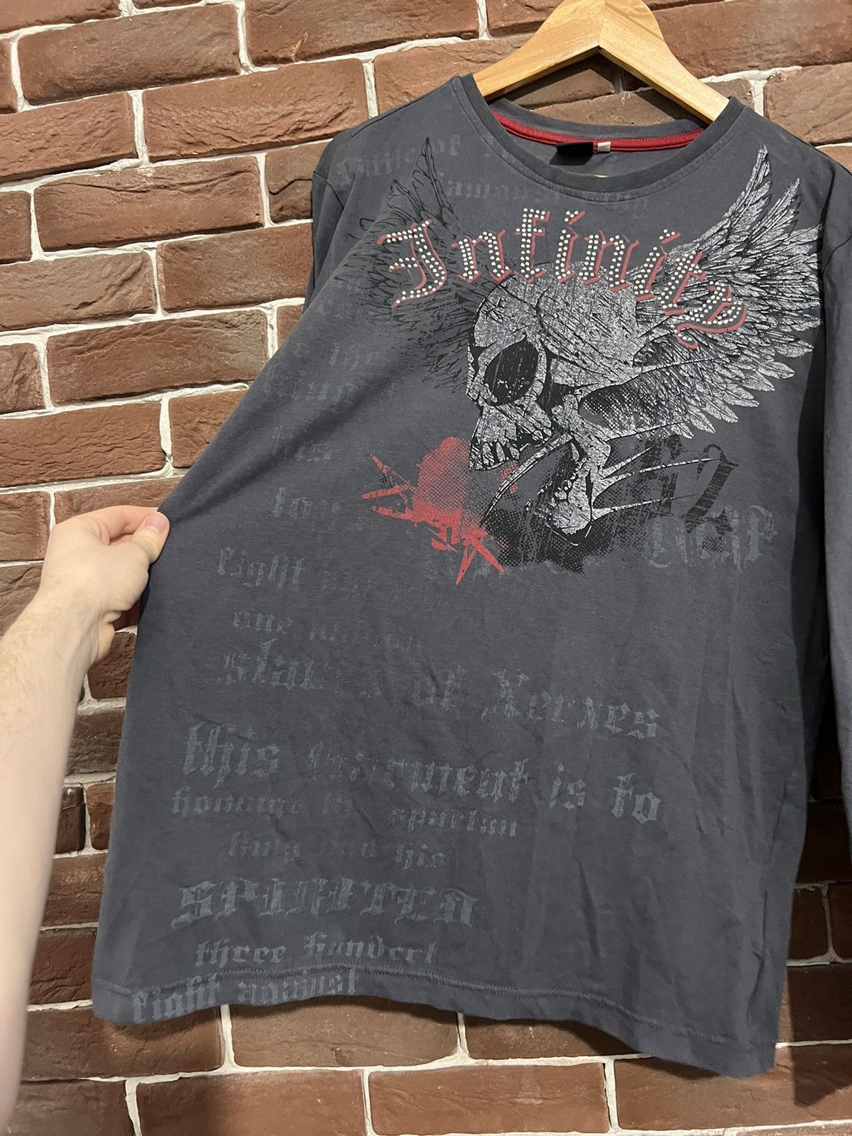 Affliction Vintage Y2K Skull AOP like ed hardy Tshirt hype drip 00s Size US L / EU 52-54 / 3 - 4 Thumbnail
