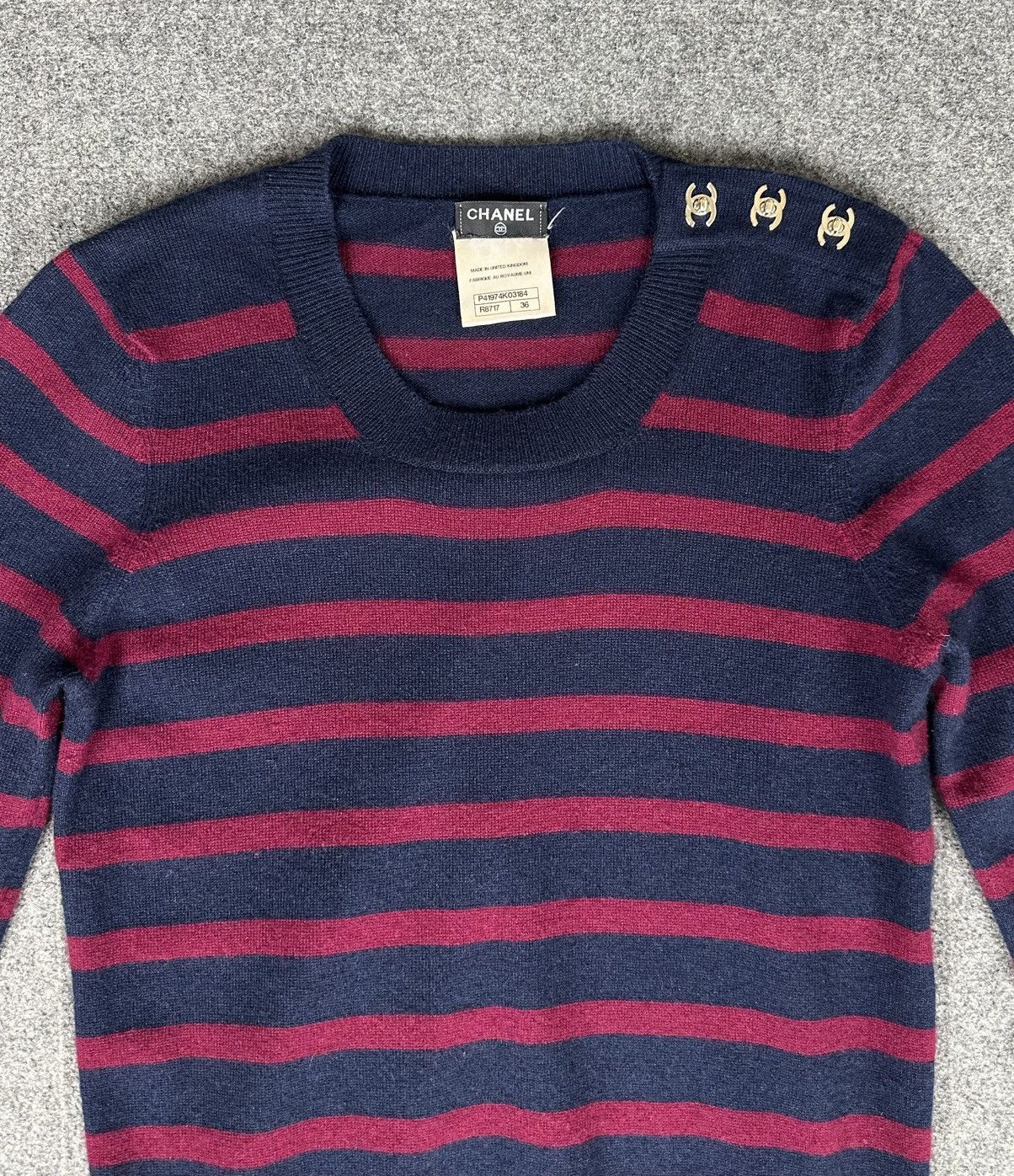 Chanel Chanel - Karl Lagerfeld 2011 Cashmere Jumper Dress Turn Lock Size XS / US 0-2 / IT 36-38 - 2 Thumbnail