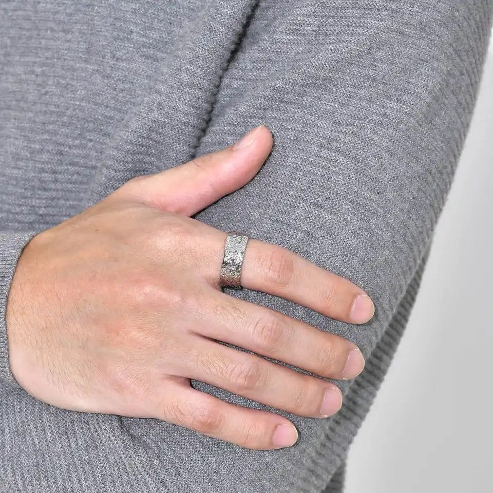Other Hammered Wedding Ring Size ONE SIZE - 3 Thumbnail