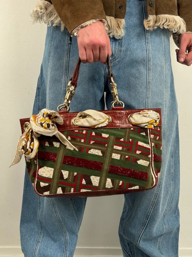Gucci Gucci Burgundy Embroidered Beaded Canvas 85th Anniversary Positano Tote Bag Size ONE SIZE - 4 Thumbnail