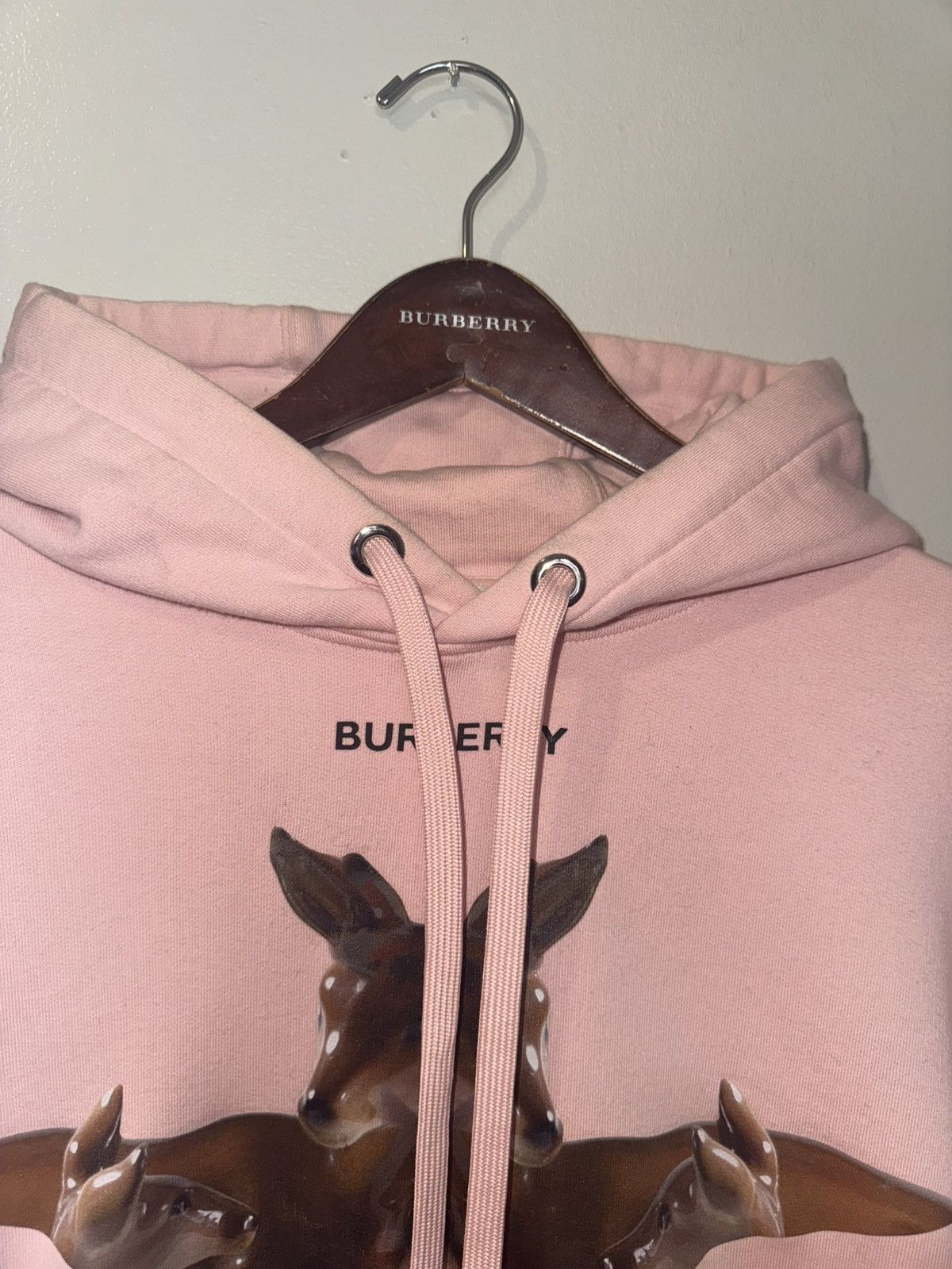 Burberry Burberry Five point star/Deer Size US M / EU 48-50 / 2 - 2 Thumbnail