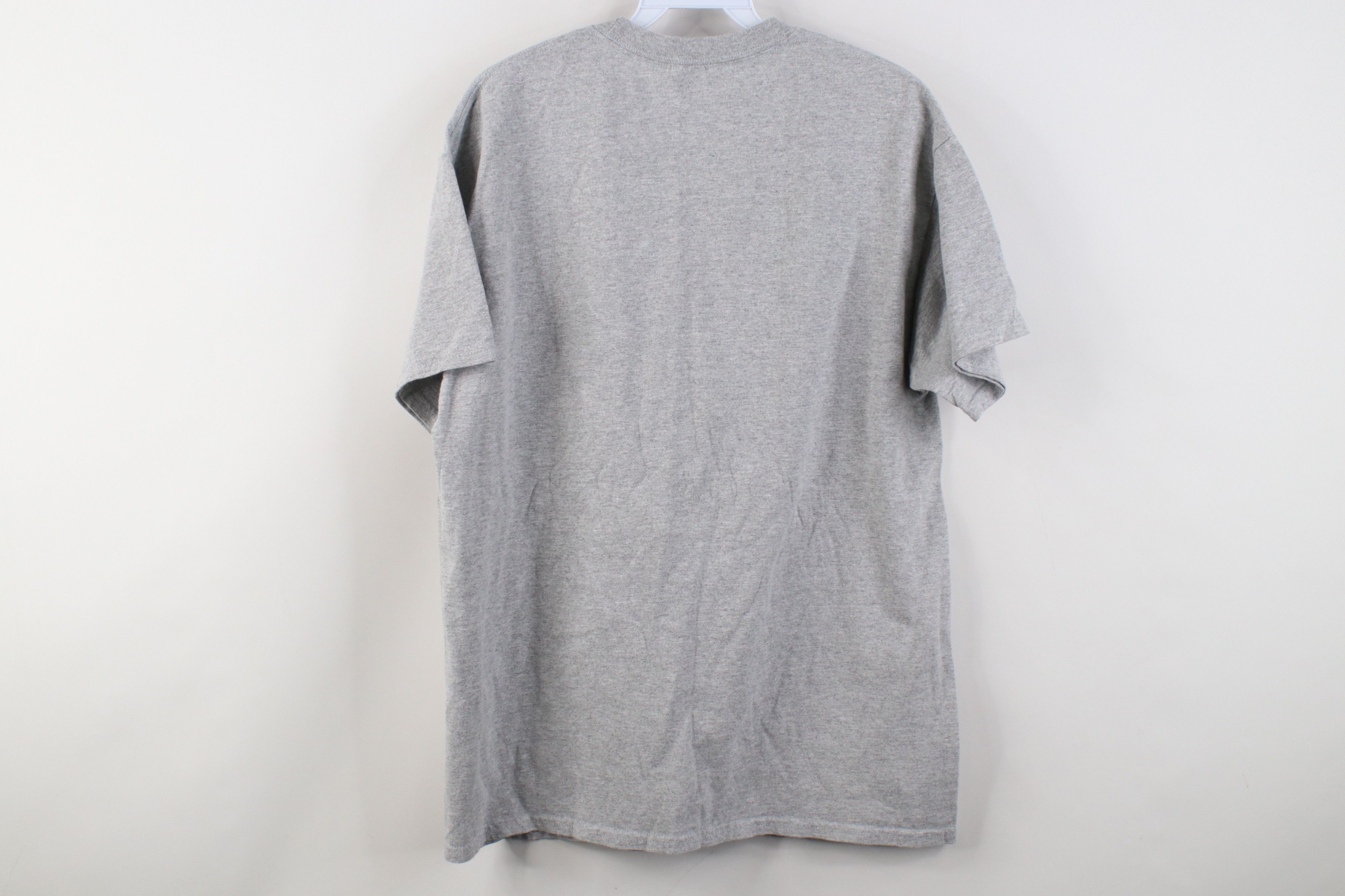 Vintage Vintage Y2K 2004 NBA Champs Pistons Basketball T-Shirt Gray Size US L / EU 52-54 / 3 - 8 Thumbnail