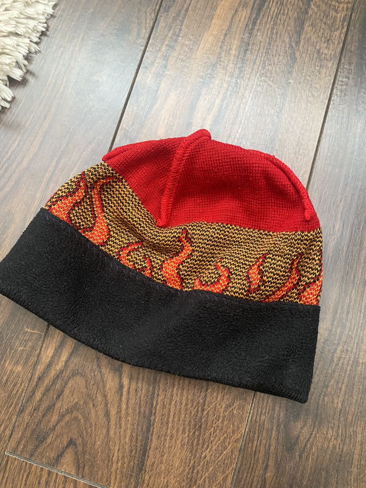 Other Fire Pattern Hat from the game Tony Hawk's Underground Size ONE SIZE - 3 Thumbnail
