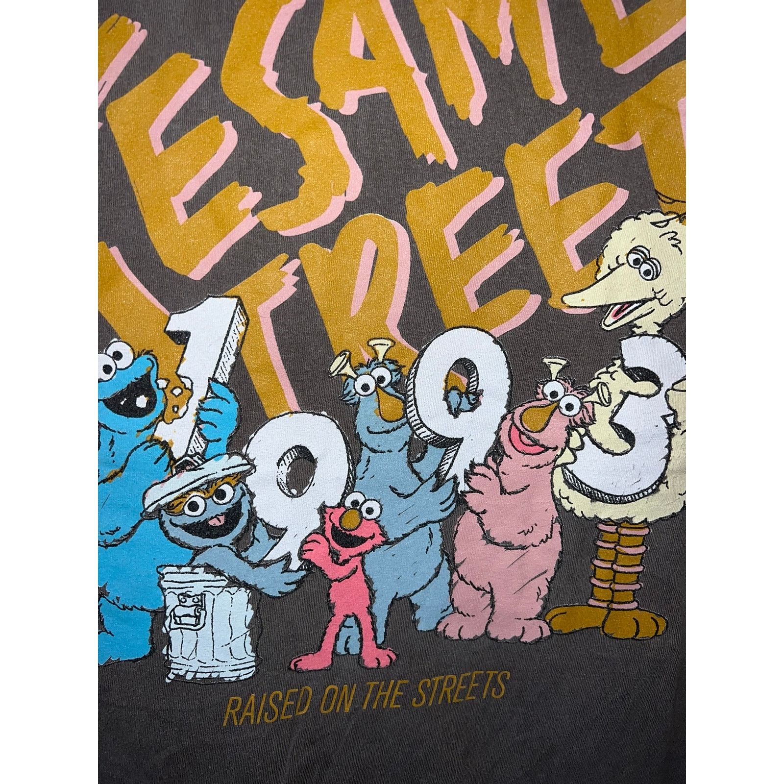 City Streets Sesame Street Raised On The Streets Shirt Gray Tee M Medium Size US M / EU 48-50 / 2 - 3 Thumbnail
