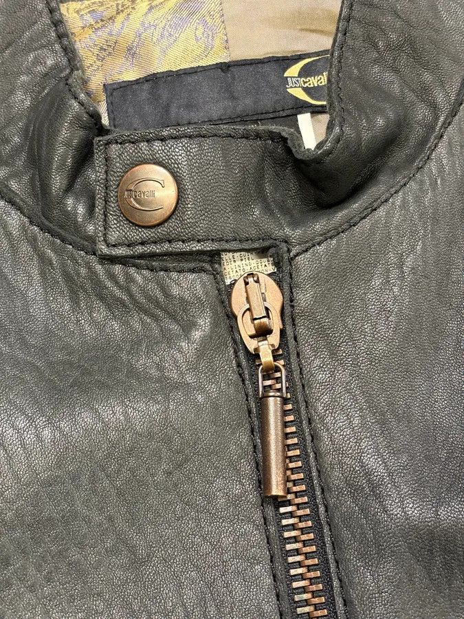 Just Cavalli 2000s Cavalli Raw Black Embroidered Flowers Leather Jacket Size US S / EU 44-46 / 1 - 8 Thumbnail