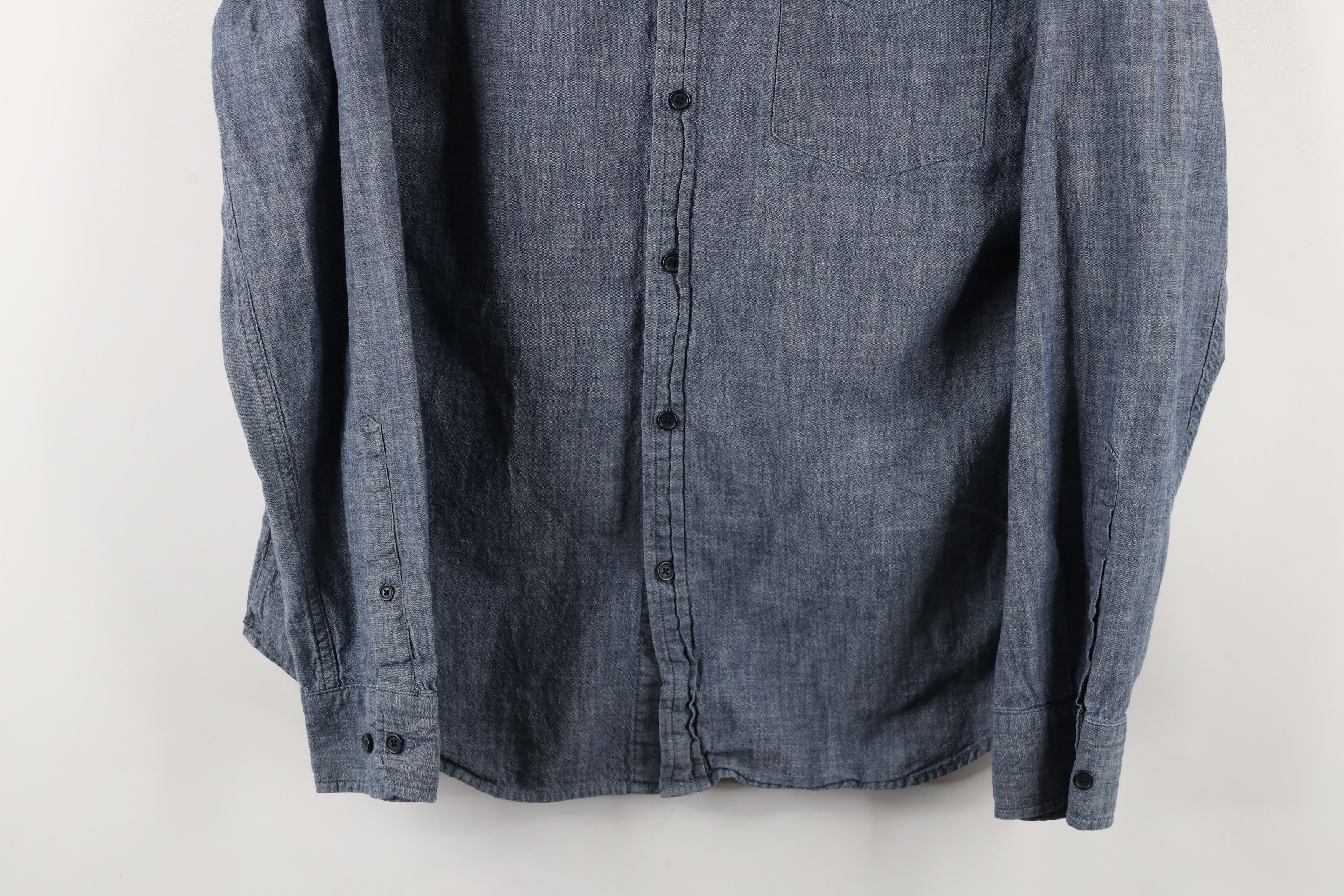 Banana Republic × Vintage Banana Republic Fit Chambray Collared Button Down Shirt Blue Size US L / EU 52-54 / 3 - 3 Thumbnail