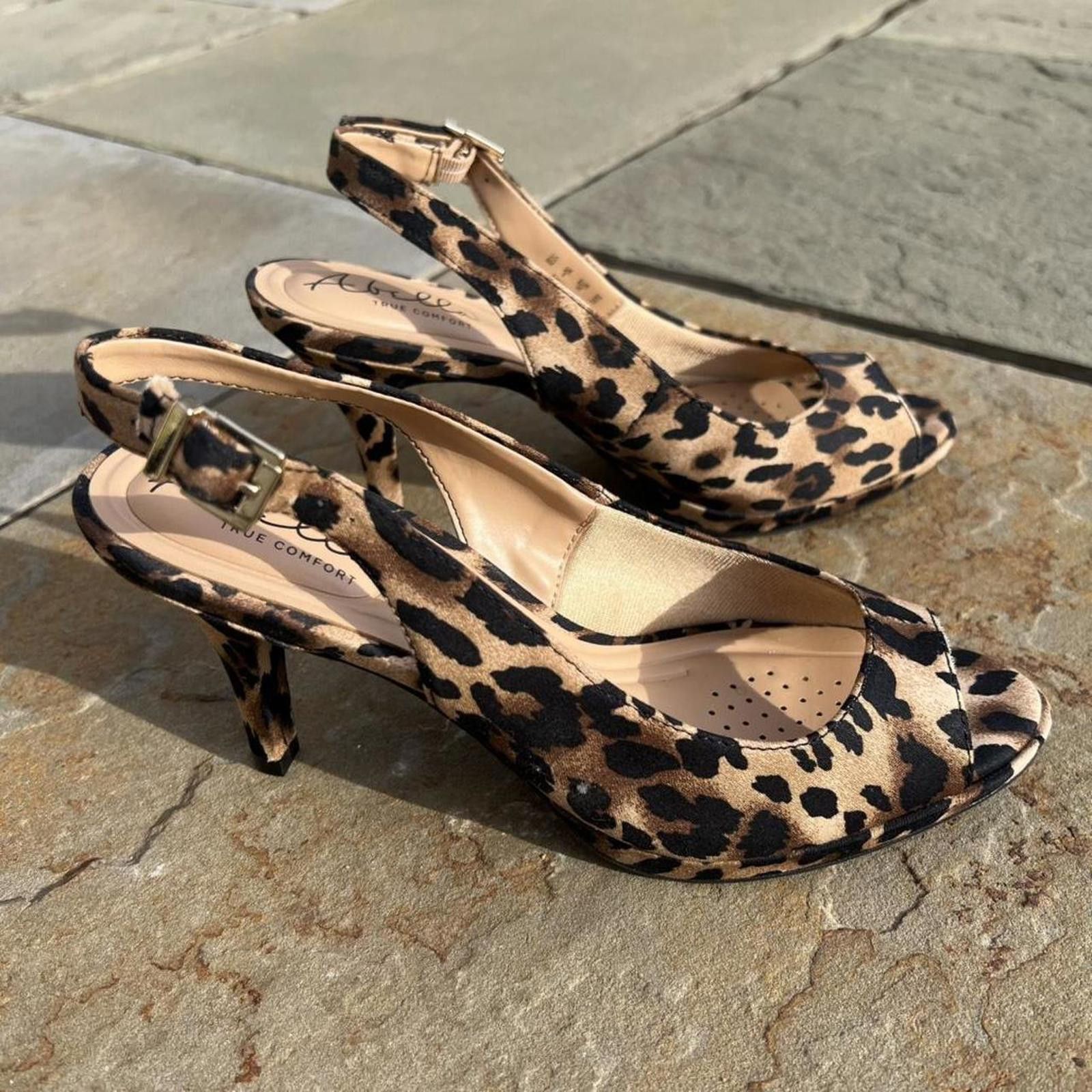 Other Leopard High Heel Pumps Size US 8 / IT 38 - 2 Thumbnail