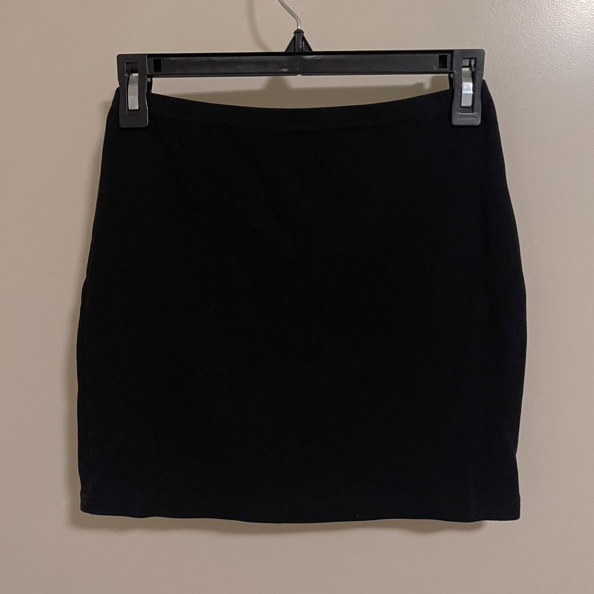 Shein SHEIN Women’s Black Skirt Petite Small S Pull-On Mini Skirt Size 27" / US 4 / IT 40 - 1 Thumbnail