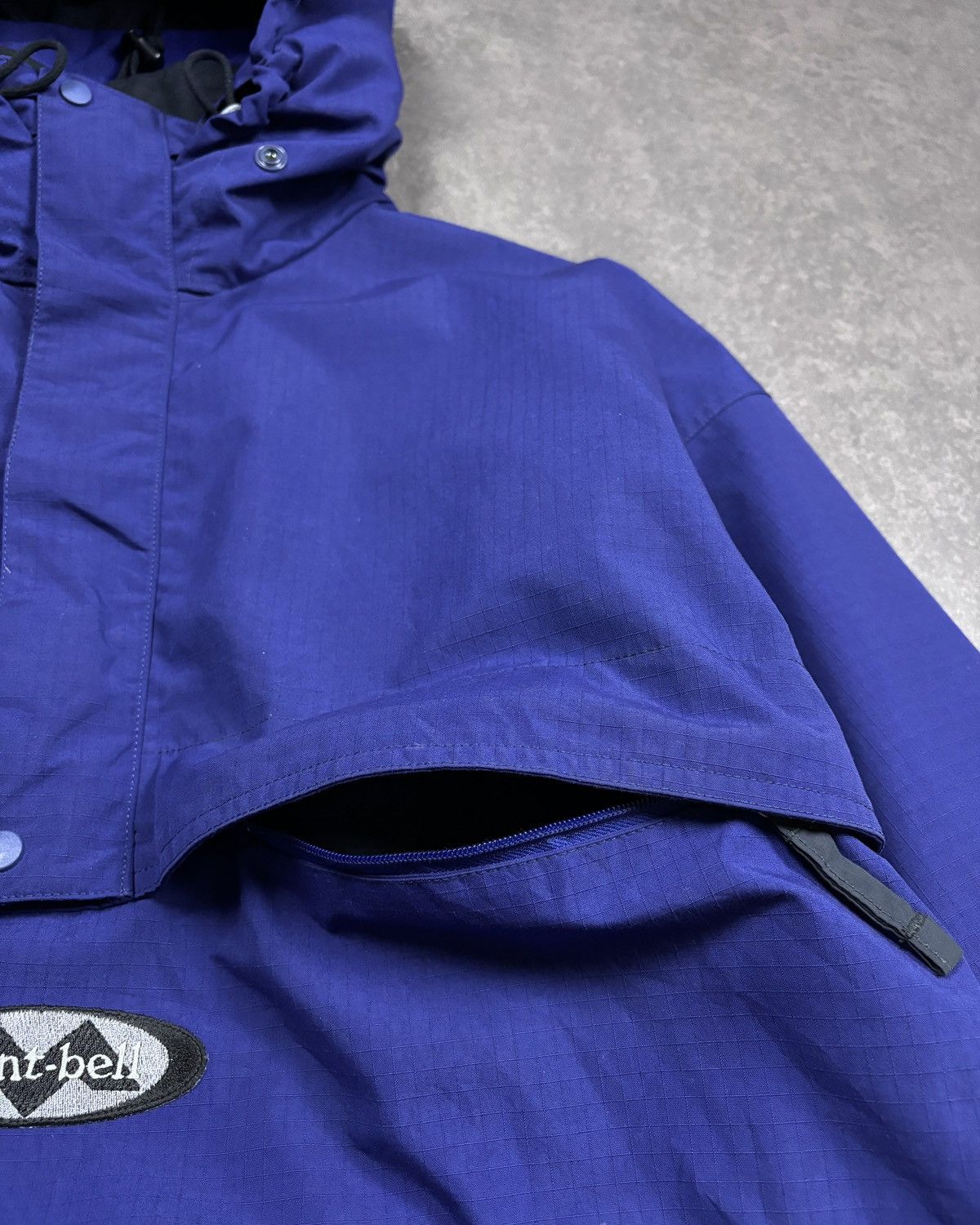 スキー old mont-bell GORE-TEX jacket OVAL LOGO Vintage Montbell Goretex Oval Logo Anorak Jacket