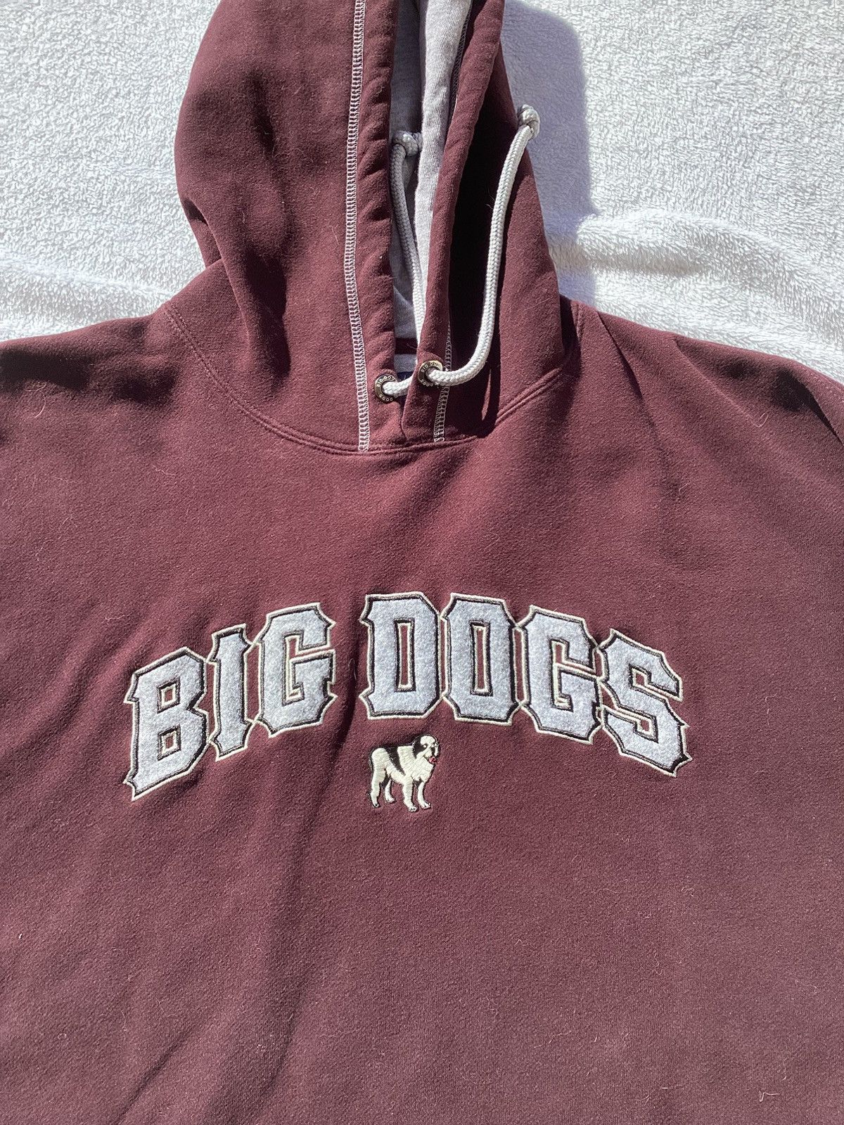 Big Dogs × Vintage Vtg 90s big dogs size XL burgundy hoodie with white trim Size US XL / EU 56 / 4 - 3 Thumbnail
