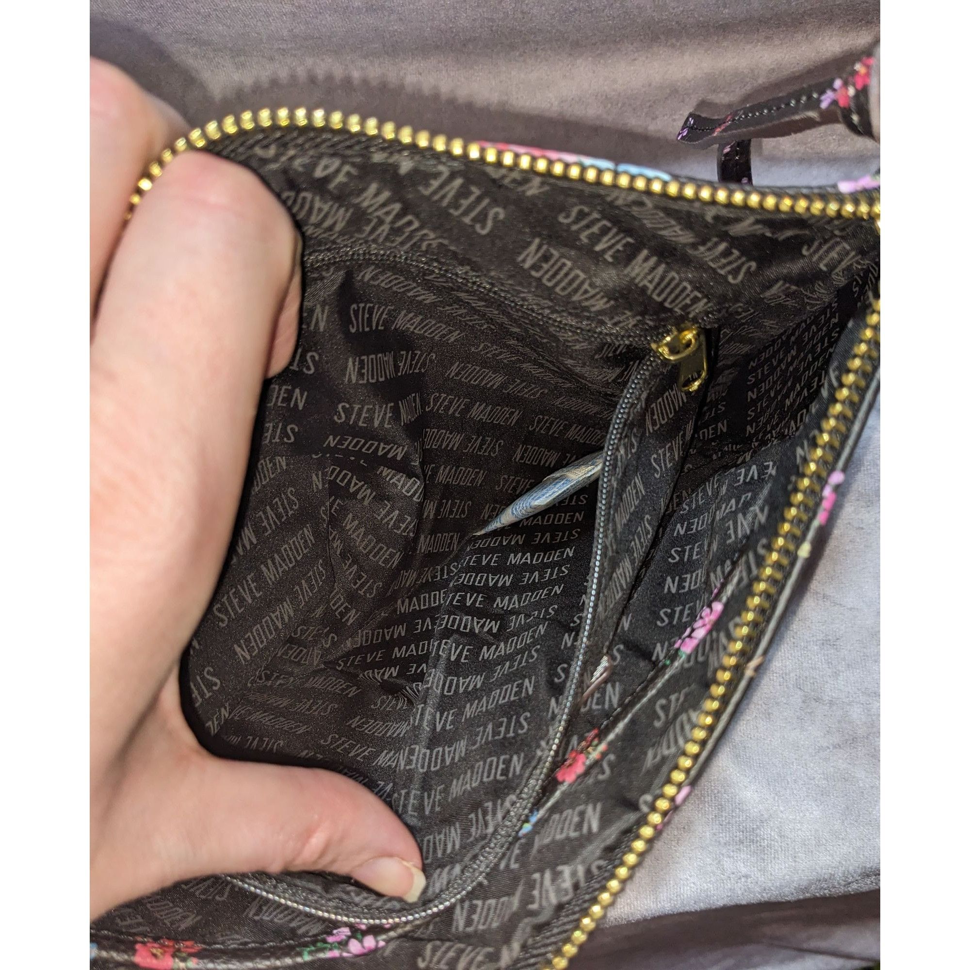 Steve Madden Steve Madden Black Floral Faux Leather Clutch Size ONE SIZE - 3 Thumbnail