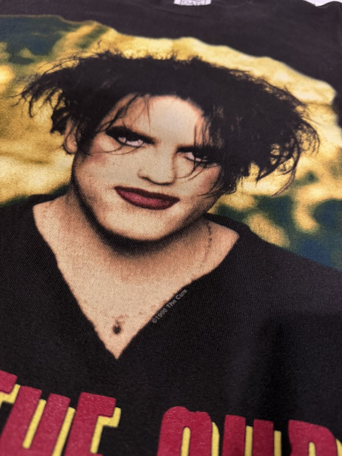 Vintage Vintage 1996 The Cure Treasure Tee Size L Size US L / EU 52-54 / 3 - 3 Thumbnail
