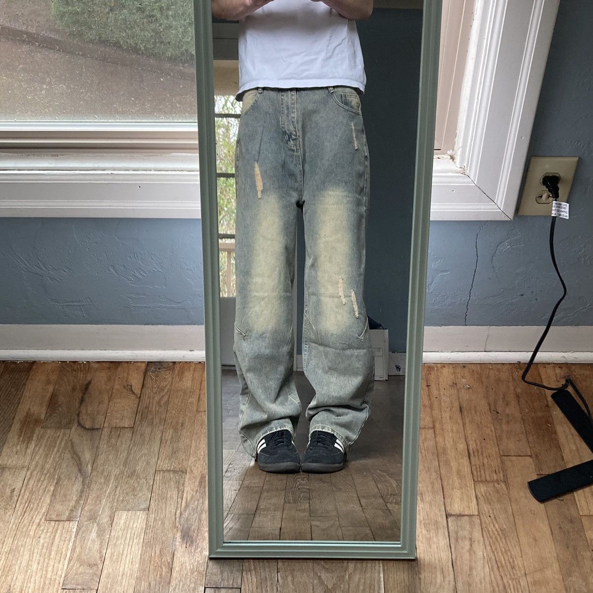 Vintage Baggy faded jeans Size US 32 / EU 48 - 1 Thumbnail