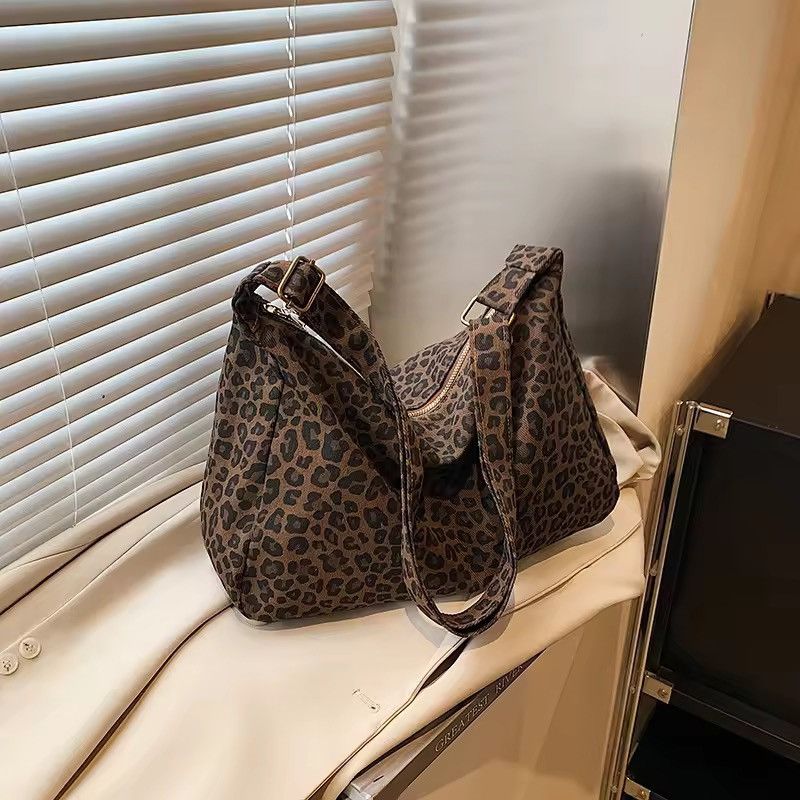 Vintage Premium Hobo Vintage Underarm Tote | PU Street Bag Size ONE SIZE - 1 Thumbnail