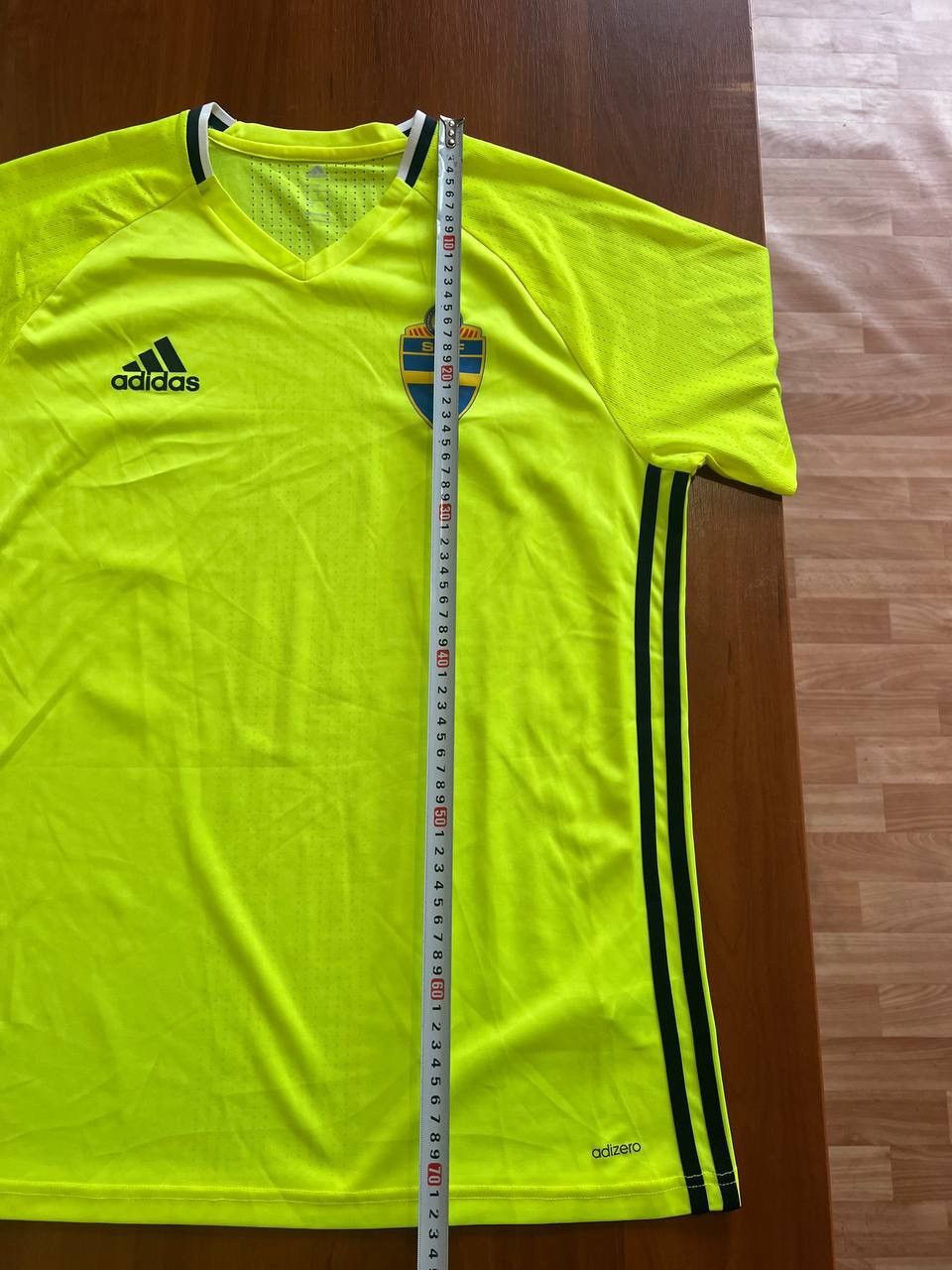 Adidas 2016 SWEDEN NATIONAL TEAM SOCCER JERSEY FOOTBALL SHIRT SZ L Size US L / EU 52-54 / 3 - 12 Thumbnail