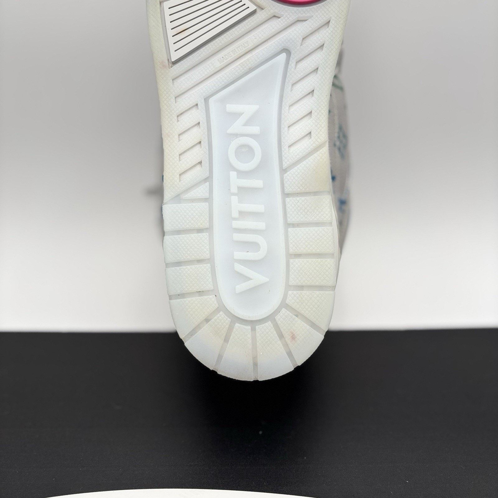 Louis Vuitton Louis Vuitton Skate ' Grey Monogram Multicolor' | GREAT! Size US 12.5 / EU 45-46 - 9 Thumbnail