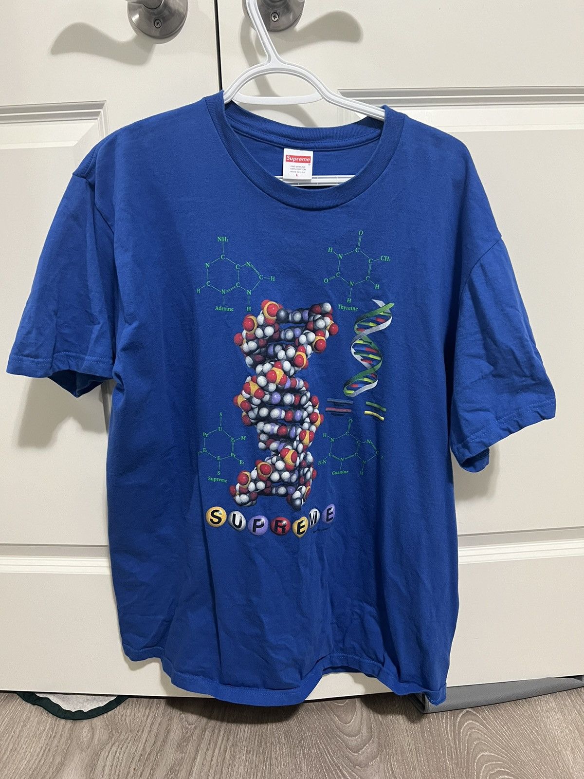 Supreme Supreme DNA Tee Size US L / EU 52-54 / 3 - 1 Thumbnail