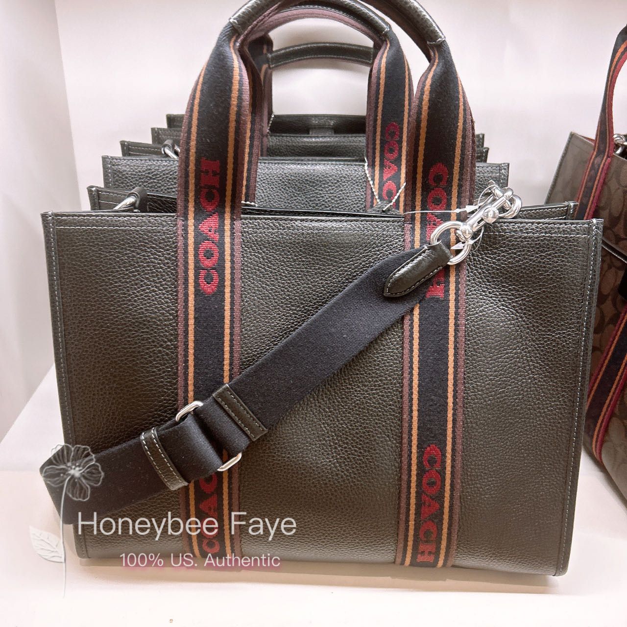 image of NWT Coach Smith Tote Cm067 in Black, Women's