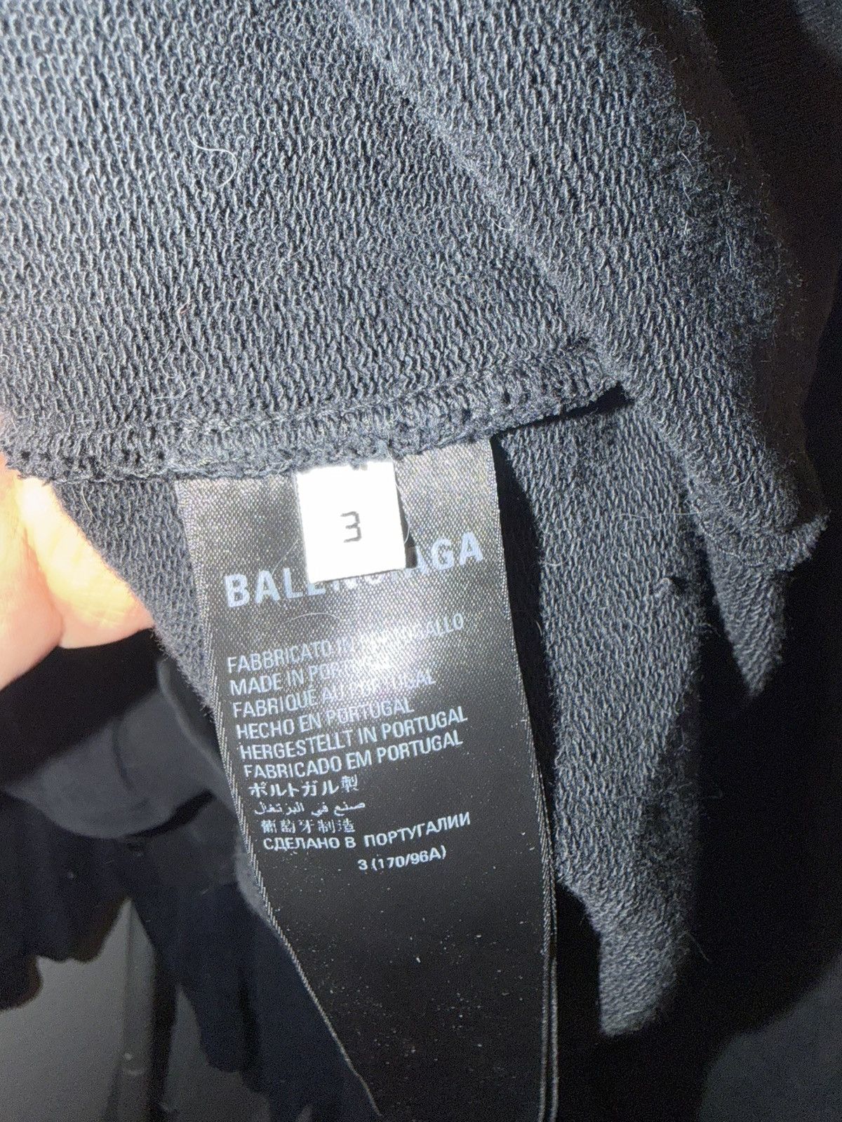 Balenciaga BALENCIAGA Be Different Patched Hoodie Size US L / EU 52-54 / 3 - 9 Thumbnail