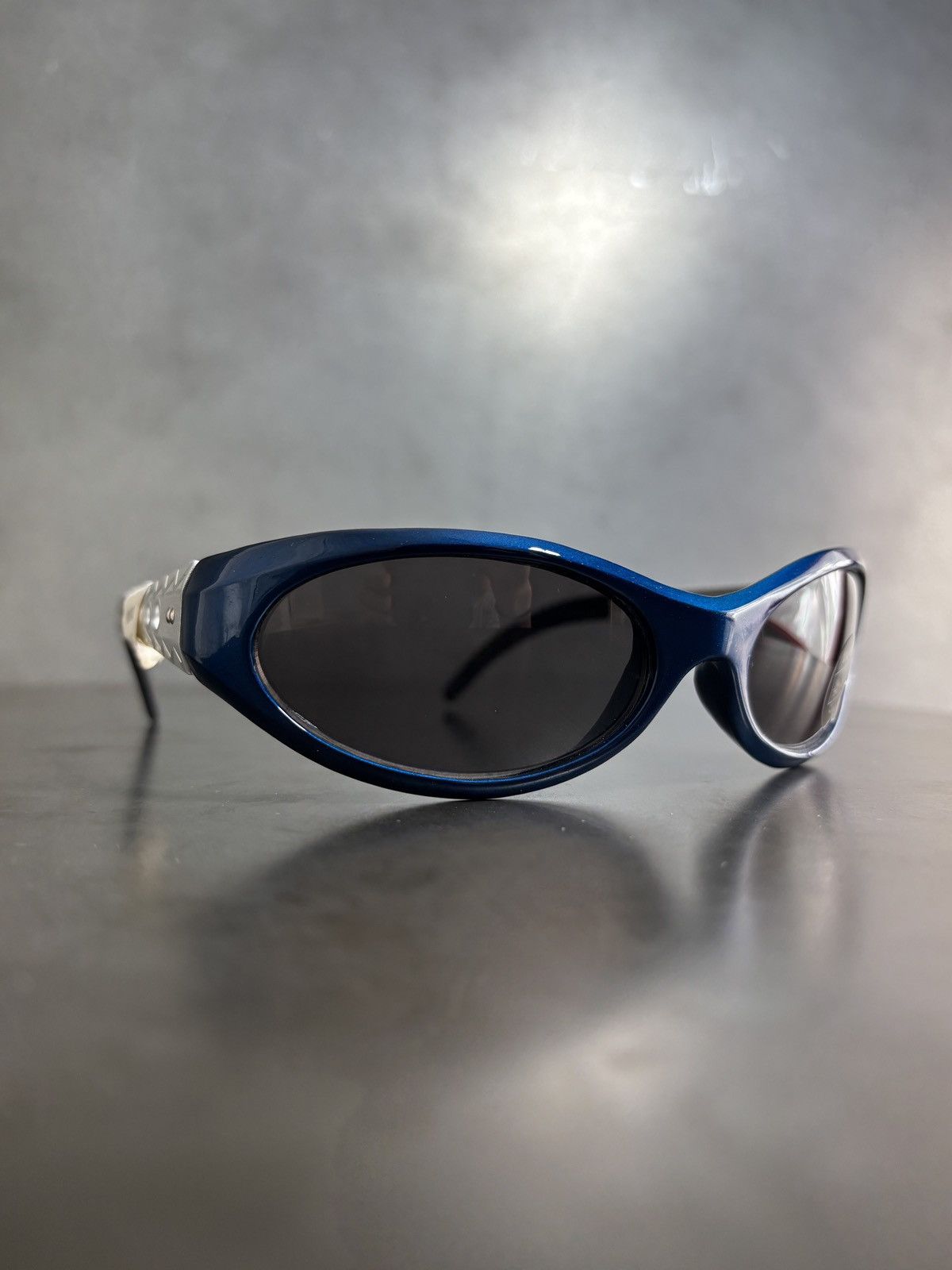 Japanese Brand × Vintage 2000s Rebell Sporty Sunglasses Diesel Look Vintage Y2K Cutie Size ONE SIZE - 15 Thumbnail
