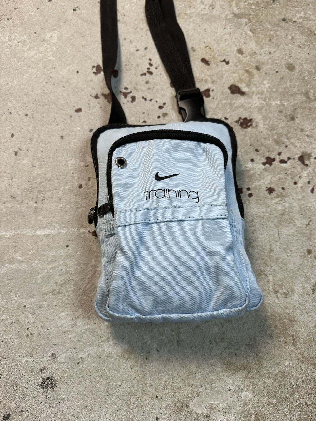 Nike Vintage Y2K Nike Baby Blue Messenger Crossbody Bag Swoosh Size ONE SIZE - 3 Thumbnail