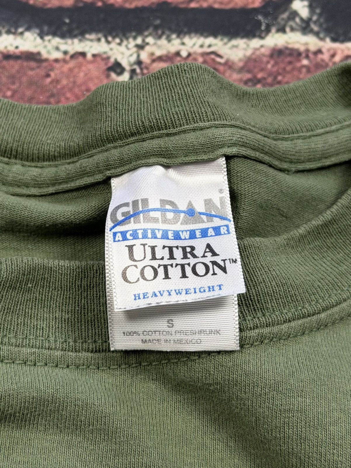 Gildan Vintage 2001 Happy Camper Olive Green T Shirt Smiley Face Size US S / EU 44-46 / 1 - 6 Thumbnail
