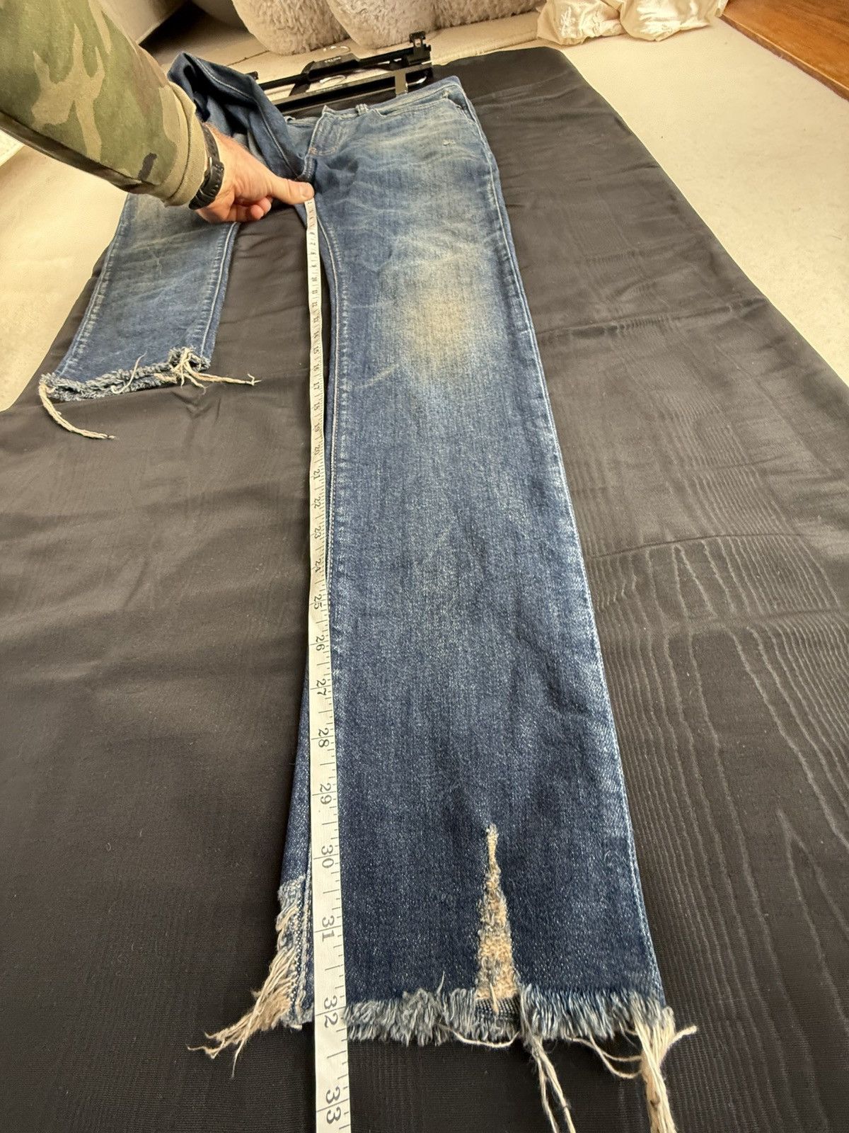 Saint Laurent Paris SS20 Saint Laurent raw hem crash denim Jeans d03 skinny slim Size US 30 / EU 46 - 11 Thumbnail