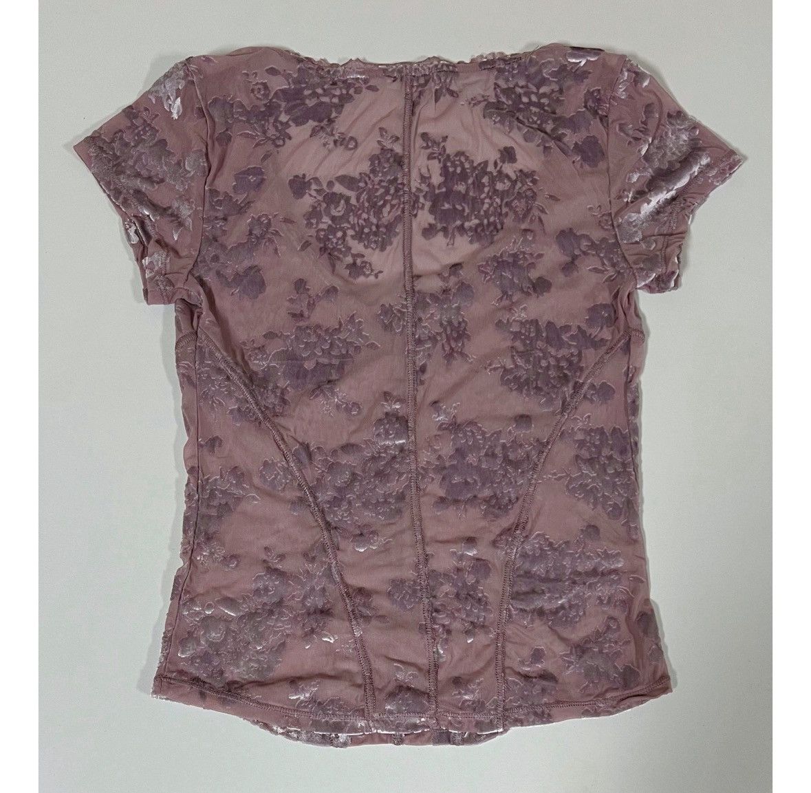 Free People Purple Floral Velvet V-Neck Tee T-Shirt Top Blouse Size S🪻✨ Size S / US 4 / IT 40 - 4 Thumbnail