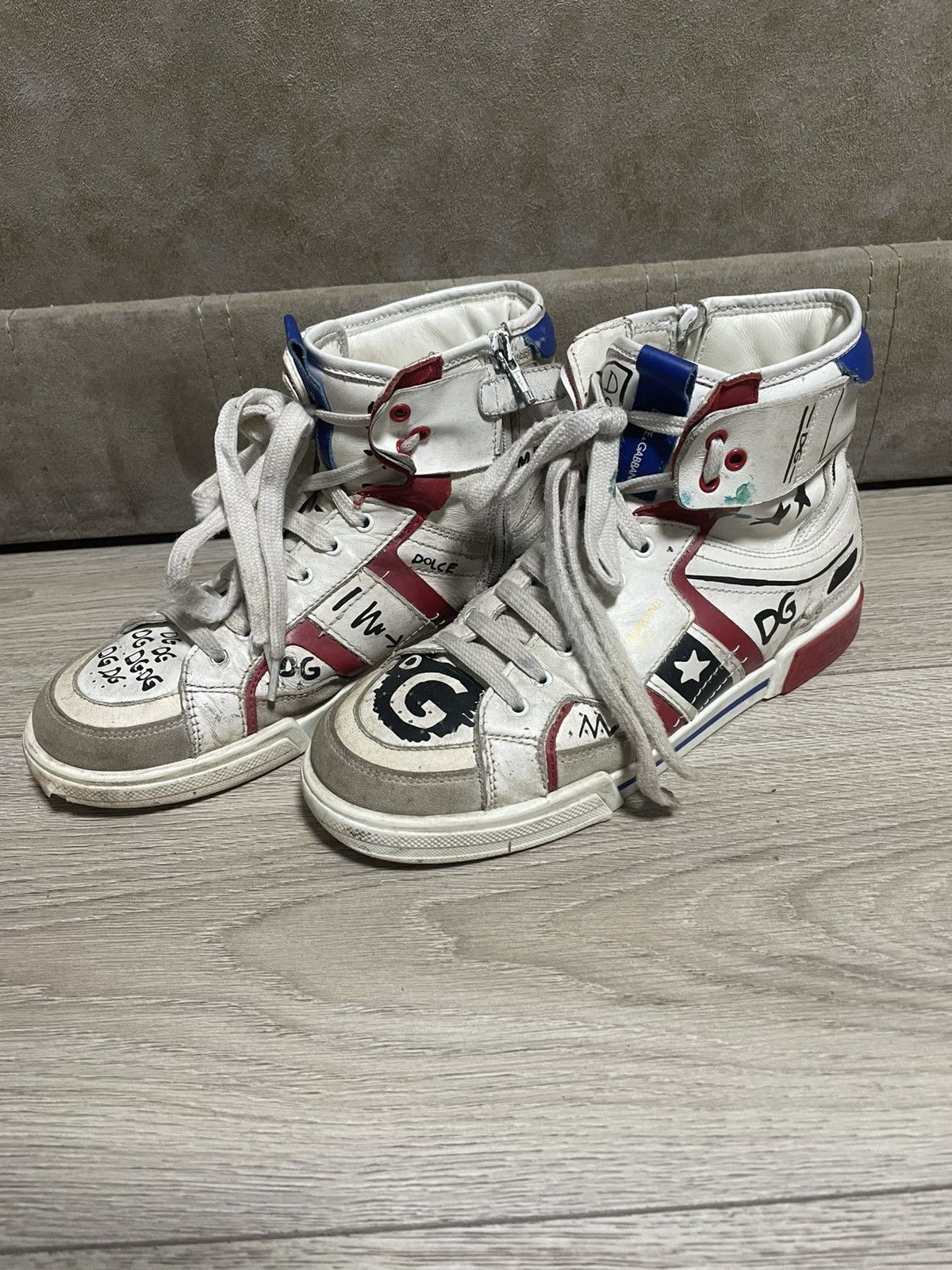 Dolce & Gabbana Dolce & Gabbana Graffiti Print High Top Sneakers Size 36 Size US 5 / EU 37 - 1 Thumbnail