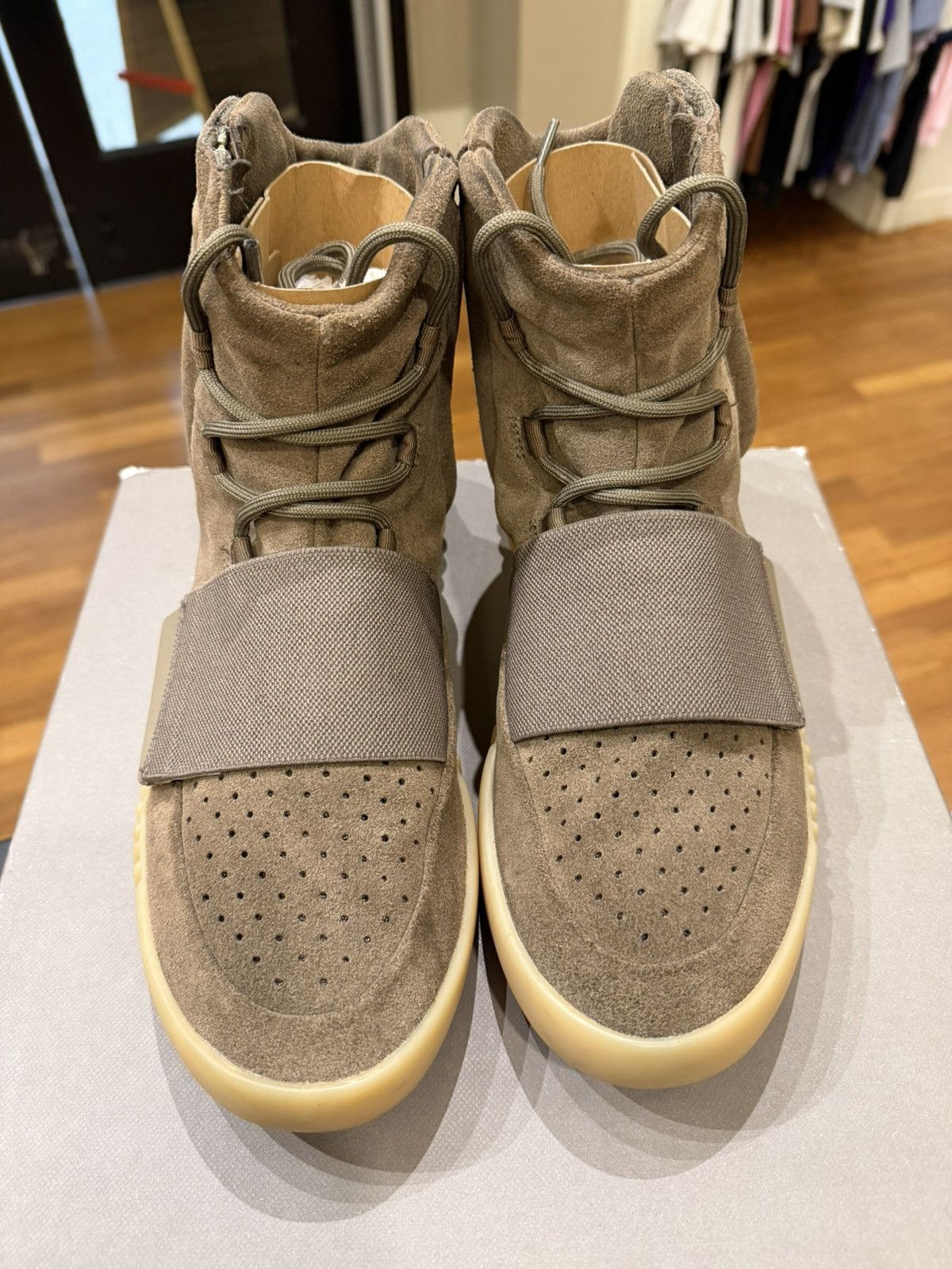 Adidas Yeezy Boost 750 ‘Chocolate’ Size US 10 / EU 43 - 4 Thumbnail