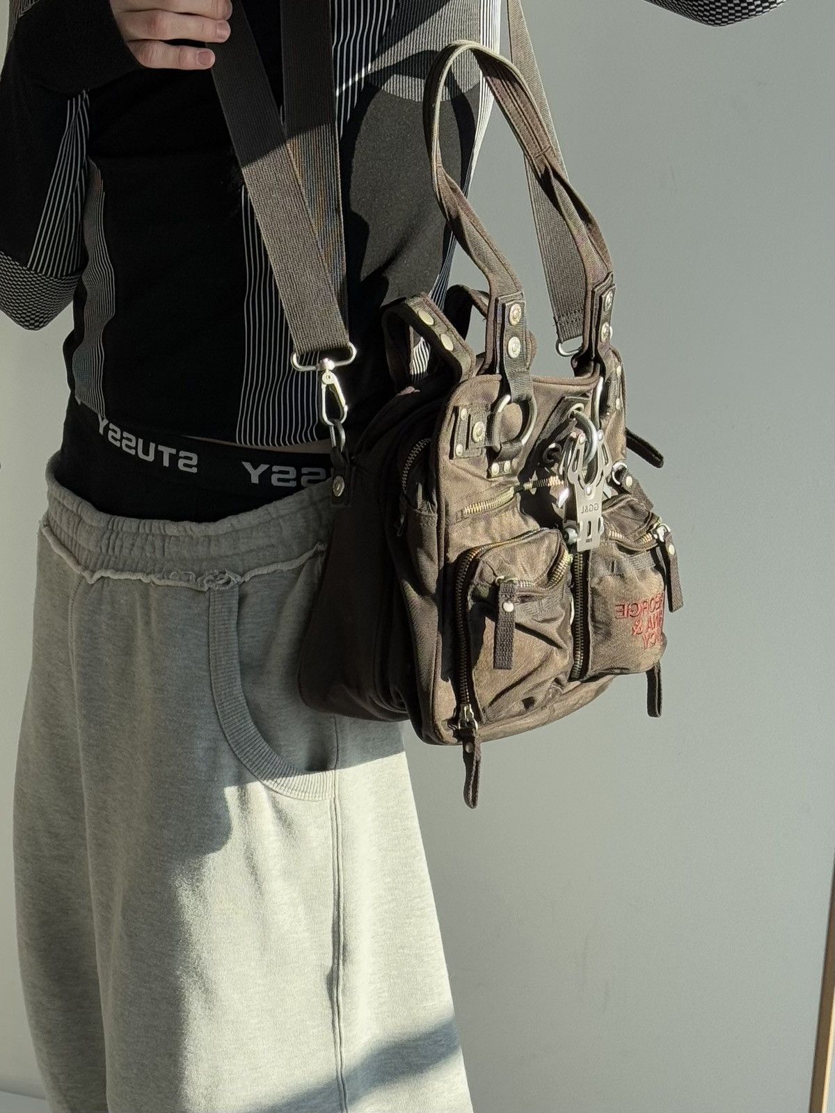 George Gina & Lucy Very Rare George Gina & lucy Y2k Alyx Bag Crossbody Handbag Size ONE SIZE - 6 Thumbnail